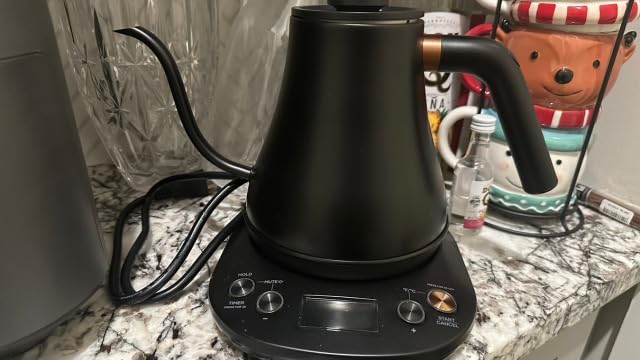 Mecity Electric Kettle Gooseneck Pour Over Kettle ±1℉ Temperature Control Quick Heating Water Boiler for Coffee & Tea & Formula Auto Shut Off Tea Kettle 1200 Watt, 0.8L, Matt Black, Barista Edition customer photo 2