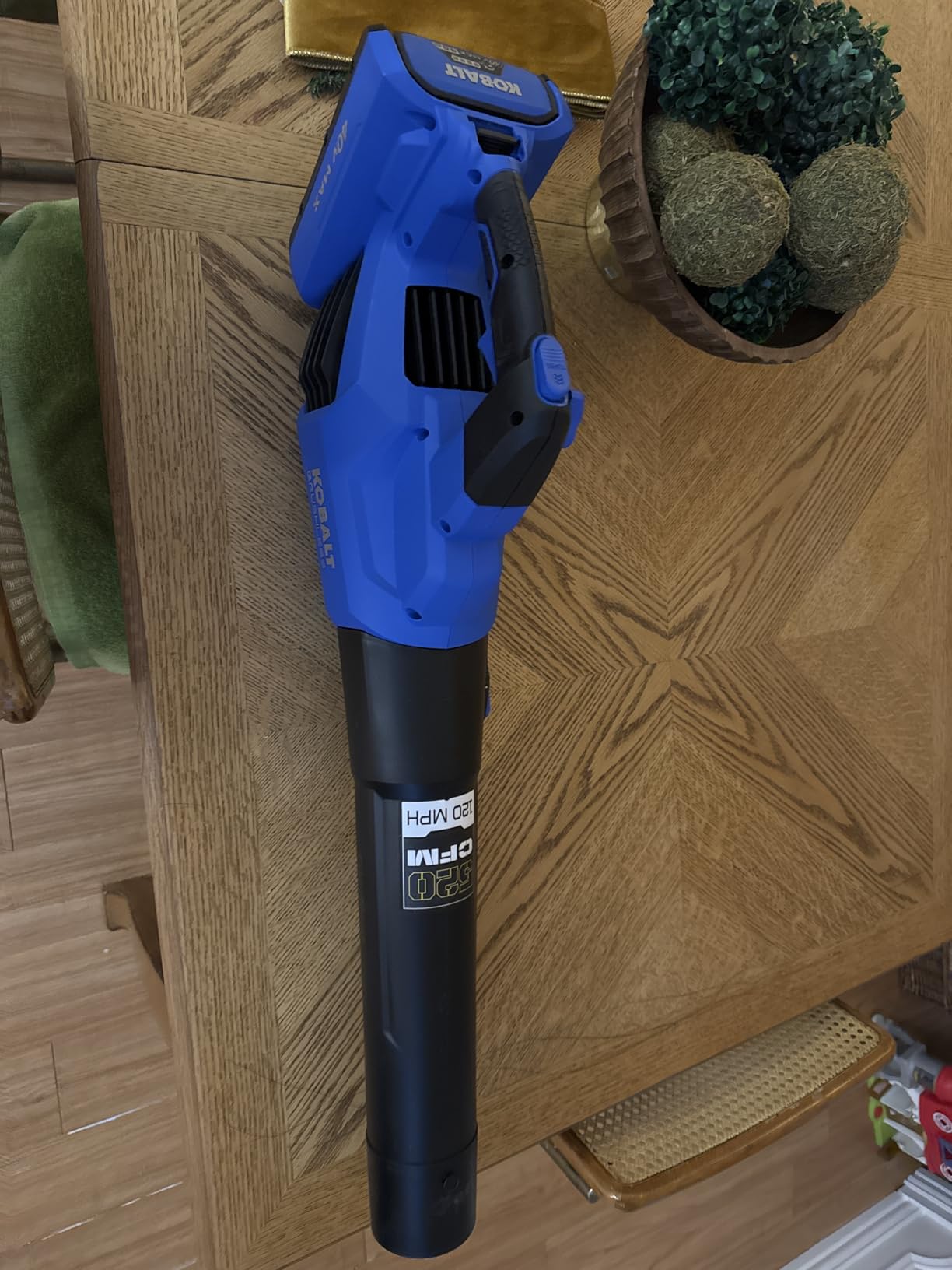 Kobalt Gen4 40-Volt 520-CFM 120-MPH Brushless Handheld Cordless Electric Leaf Blower (Tool Only) customer photo 1