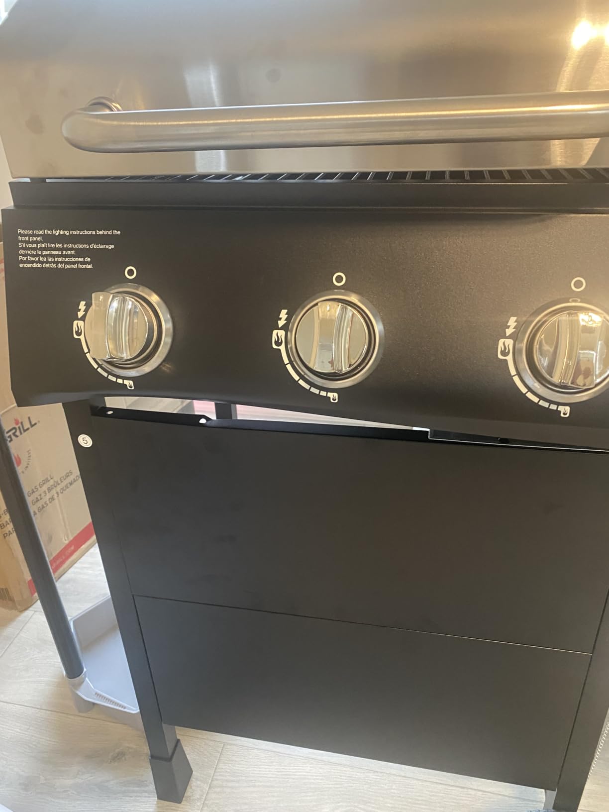 Nexgrill Propane 3 Burner Gas Grill, Side Tables with Stainless Steel Lid customer photo 1
