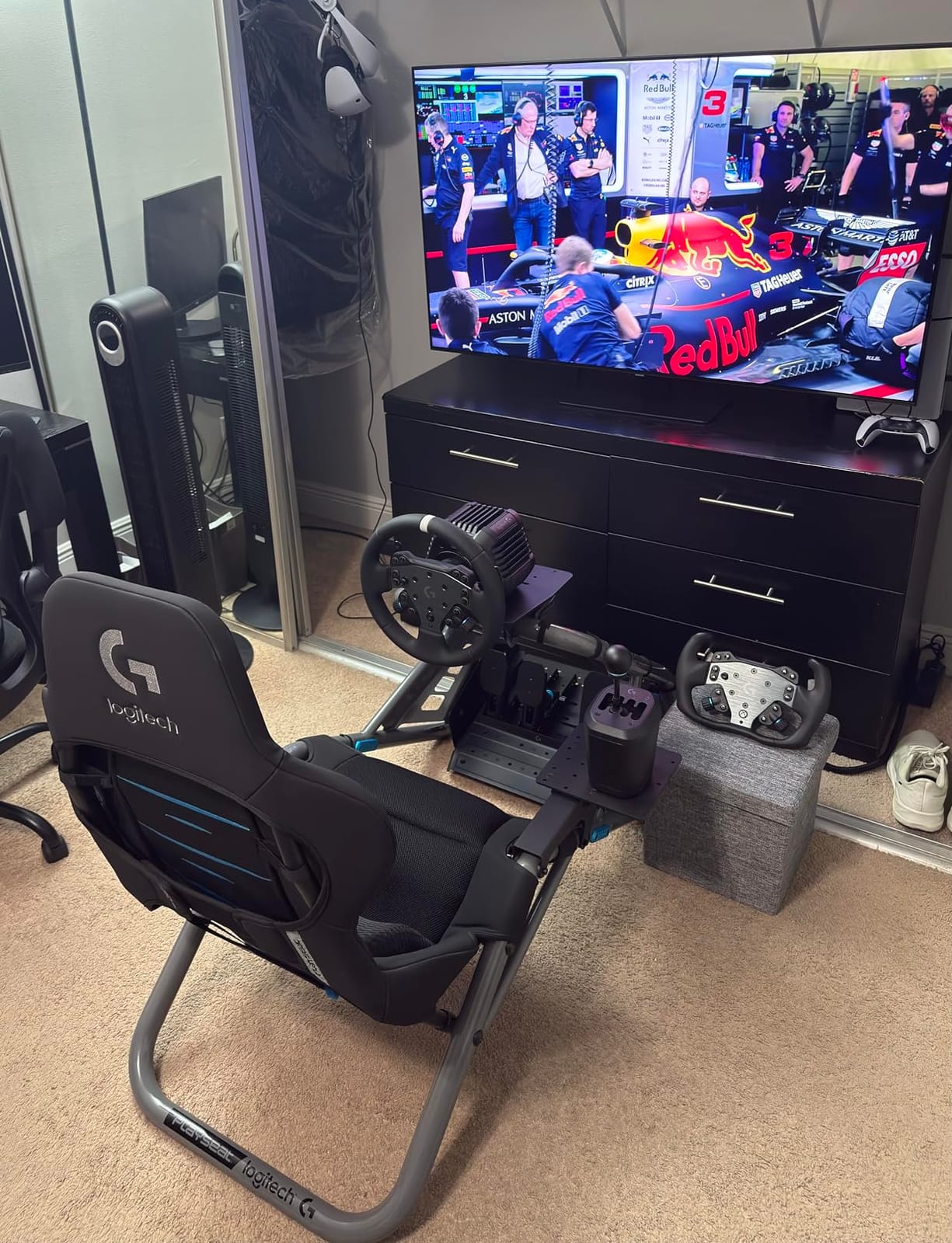 Playseat Trophy - Logitech G Edition Sim Racing Cockpit | Fully Adjustable | Direct Drive Support | Lightweight & Robust | Absolute Comfort ActiFit customer photo 2