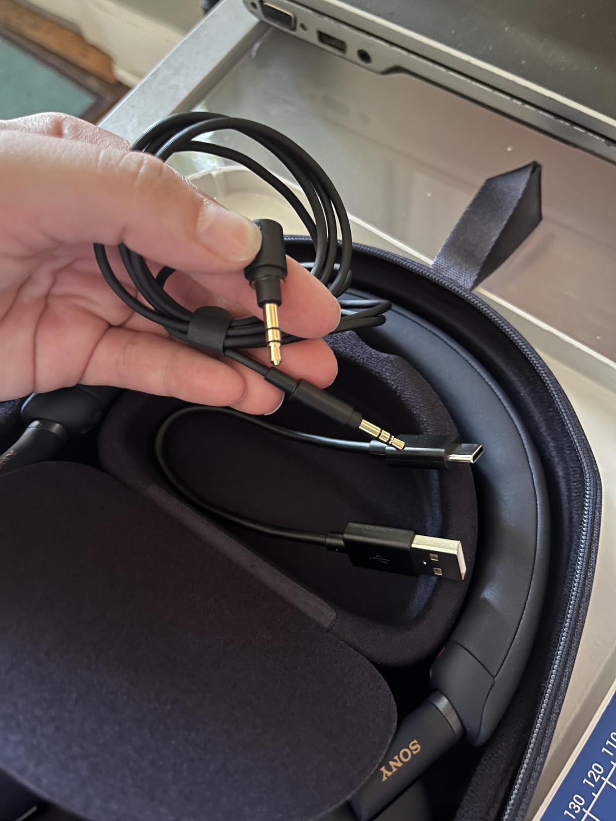 Sony WH-1000XM5 Premium Noise Cancelling Wireless Headphones customer photo 1