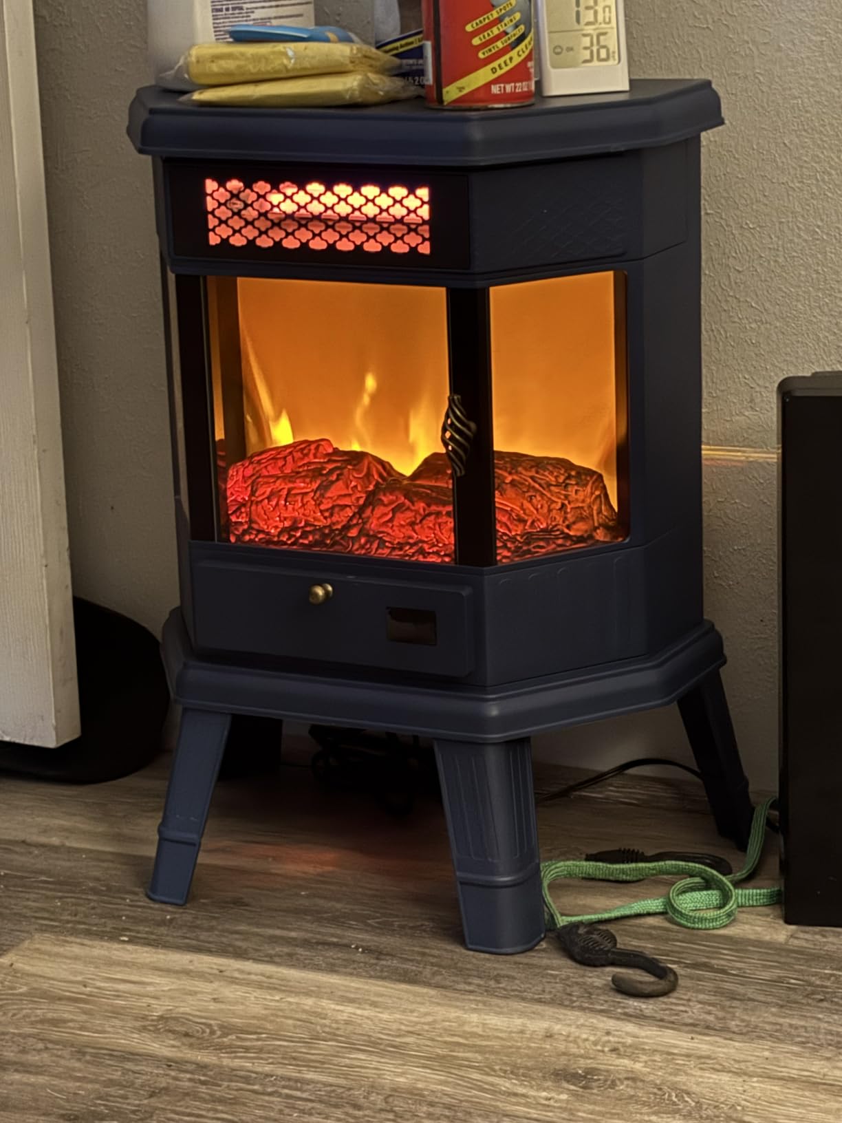 Electric Fireplace Heater 22 in Freestanding Fireplace Stove Infrared Fireplace RealSmart with 3D Flame Effect Remote Control, Timer, Overheating Protection Heater for Indoor Use Black customer photo 1