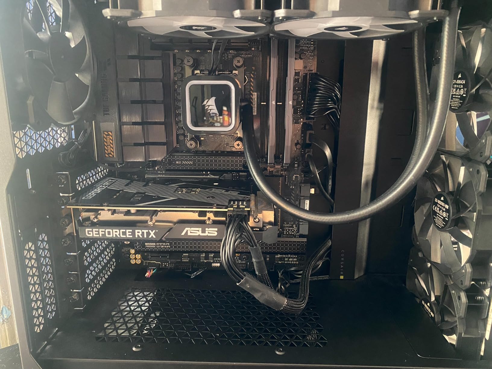 CORSAIR Vengeance DDR5 32GB (2x16GB) 6000MHz CL30 AMD EXPO & Intel XMP 3.0 Desktop Gaming Memory - Grey (CMK32GX5M2B6000Z30) customer photo 1