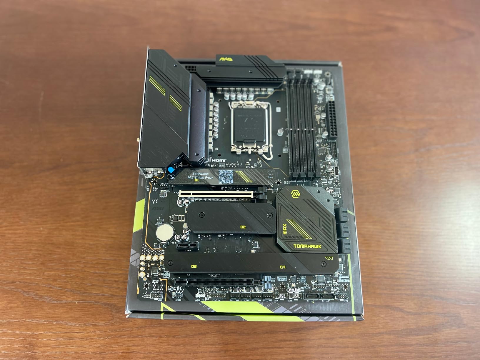 MSI MAG Z790 Tomahawk MAX WiFi Gaming Motherboard (Supports 12th/13th/14th Gen Intel Processors, LGA 1700, DDR5, PCIe 5.0, M.2, SATA 6G, 2.5Gbps LAN, USB 3.2 Gen2, Wi-Fi 7, Bluetooth 5.4, ATX) customer photo 2