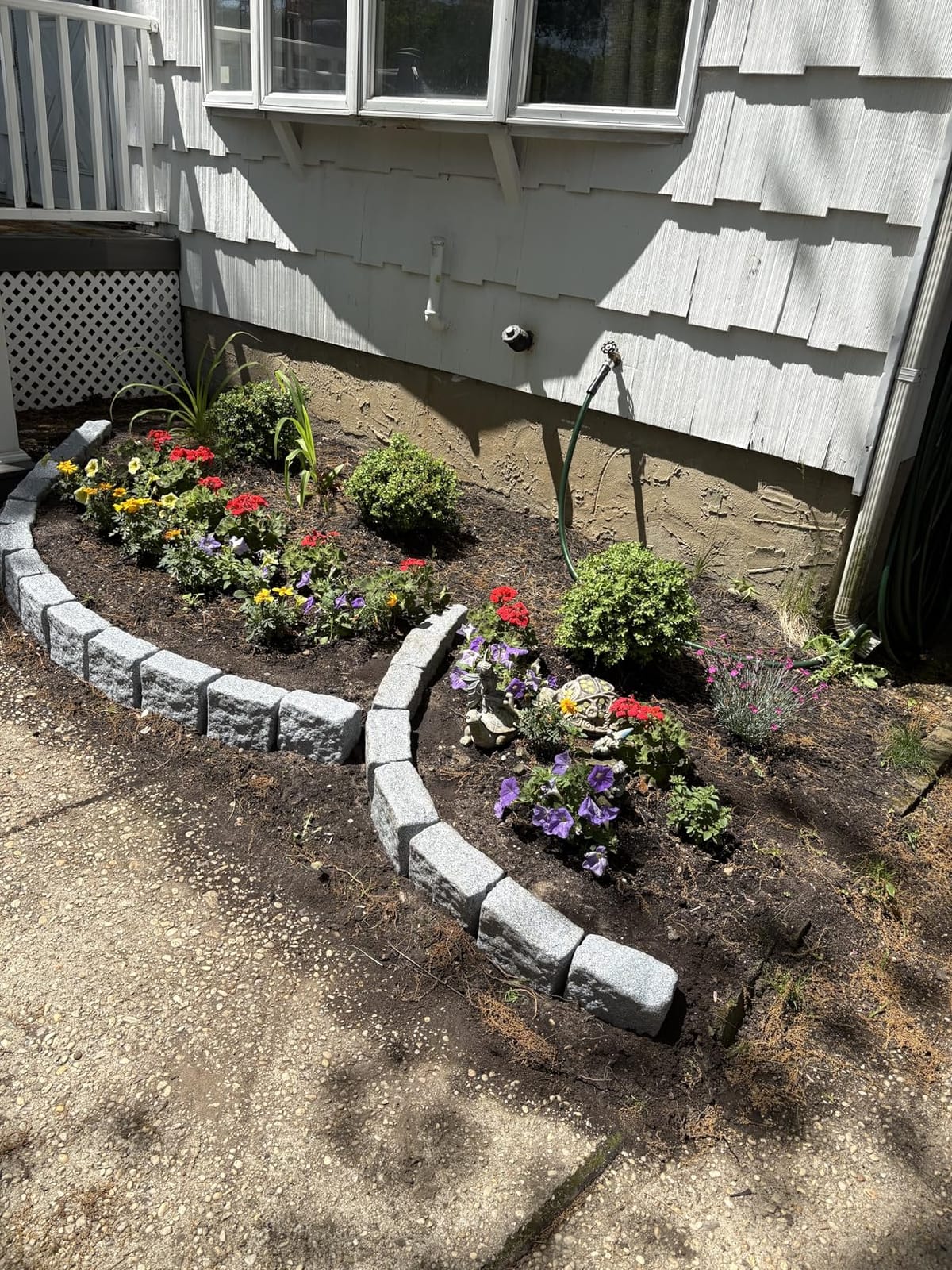 Landscape Edging | Garden Edging Border | Polyrock Blocks for Lawn Edging, Flower Beds & Yard Edging - 1 Pack | Each Section Has 6 Blocks 48