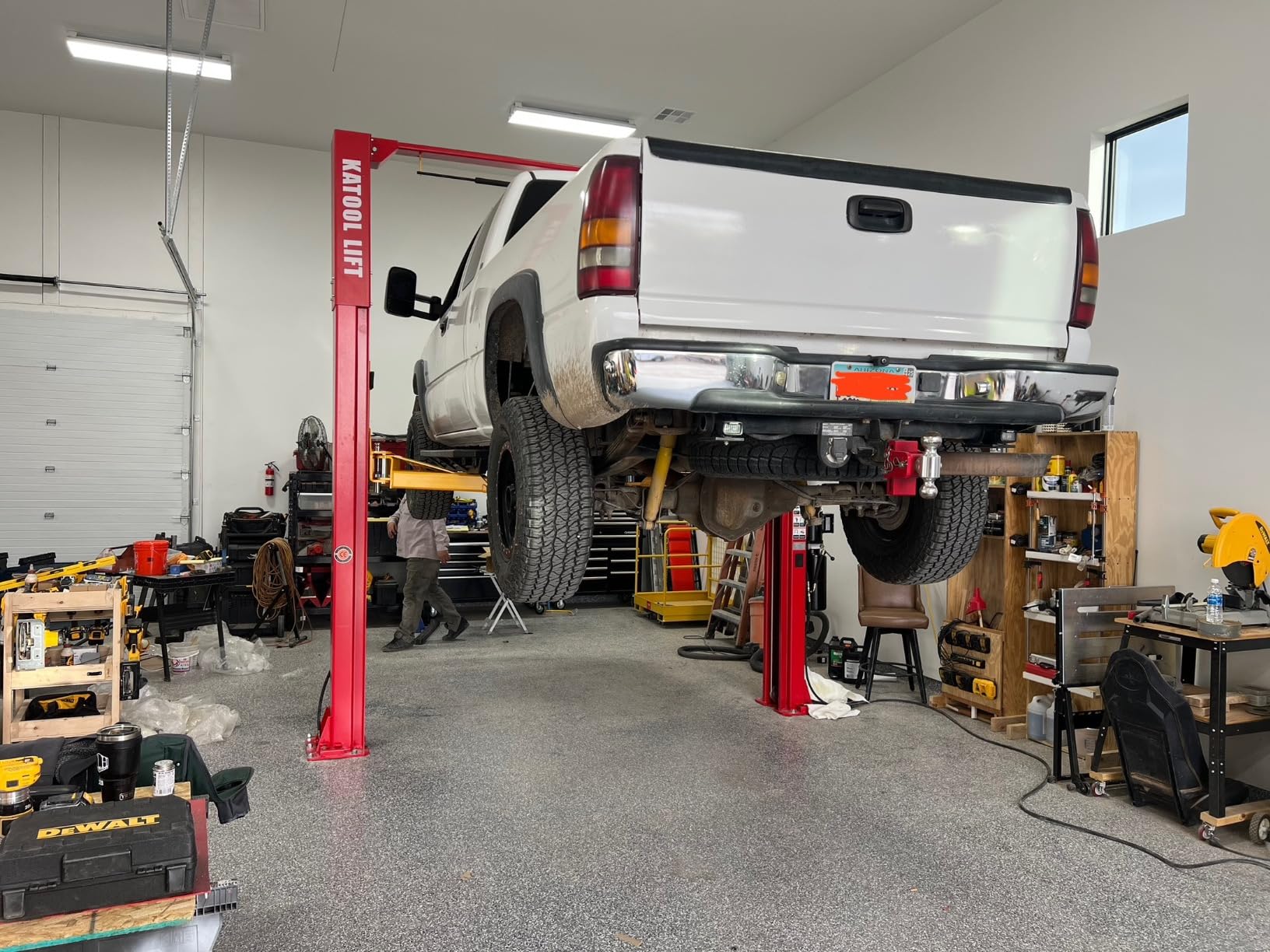 ME 11000lbs Double S Design Two Post Lift Car Lift Automotive Lift customer photo 2
