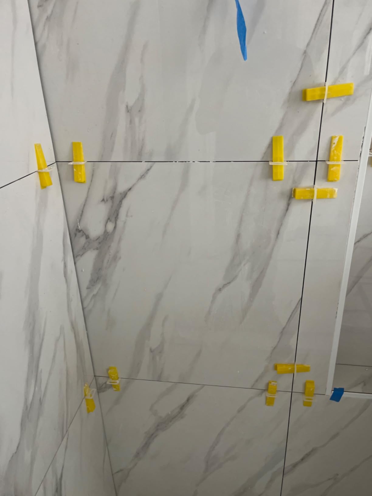 Tile Leveling System 1/16