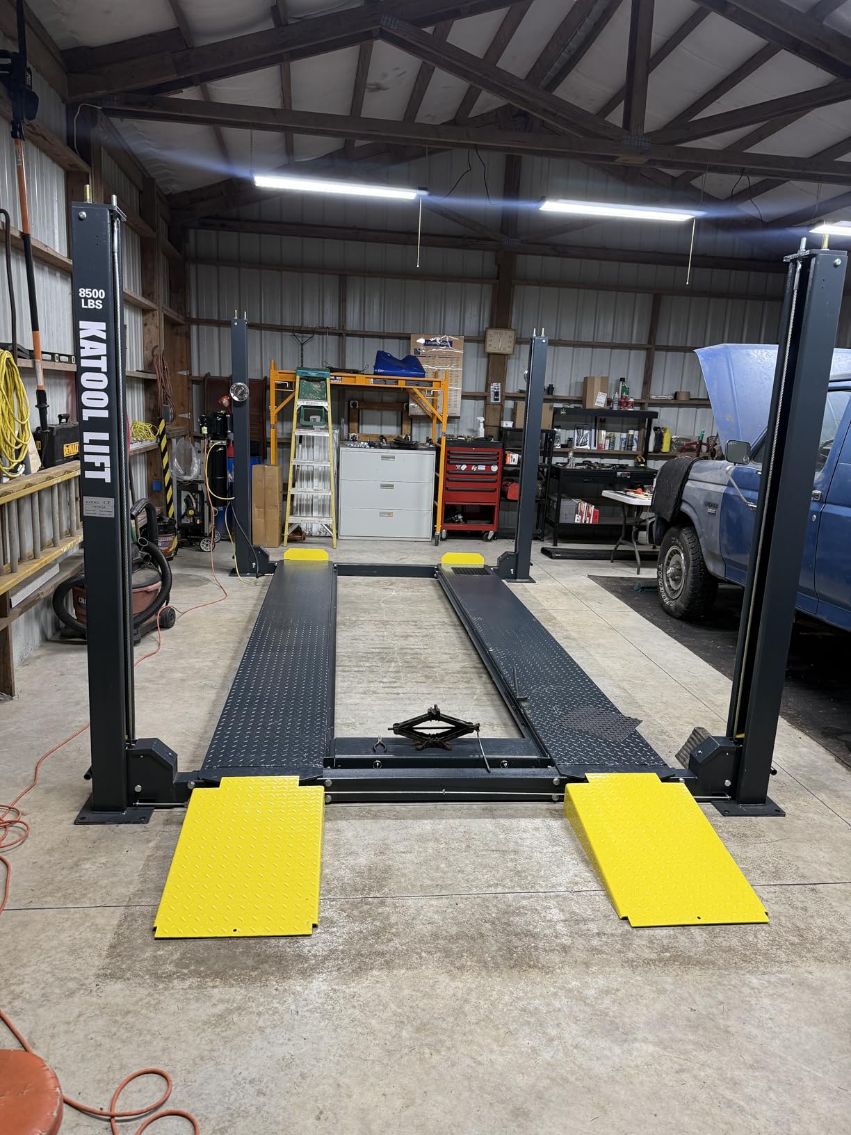 KATOOL 8500 lbs 4-Post Portable Storage Service Car Lift with Casters Kits customer photo 1