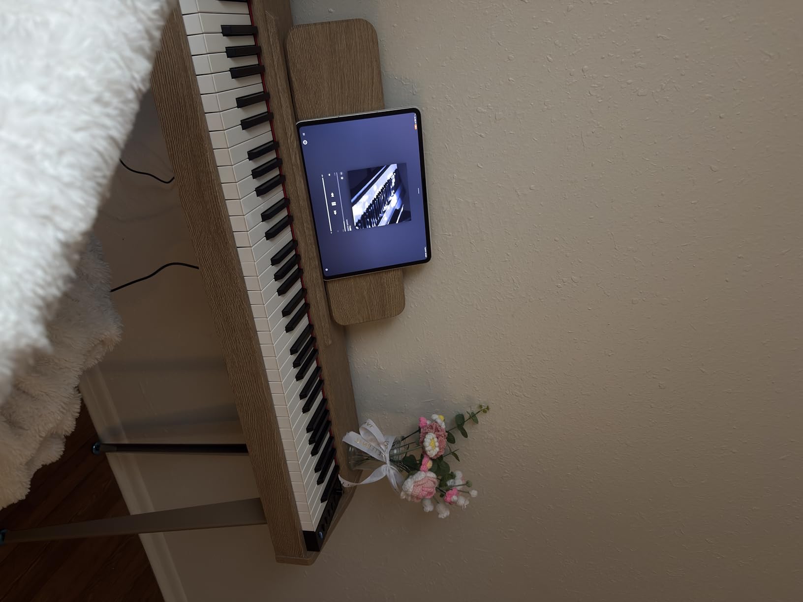 Donner OURA DDP-60 88 Key Digital Piano: Full Size Keyboard, Sensitive Touch, 8 Reverbs, Recording, 128 Voices. Includes Three Pedal, Electric Piano Keyboard for Beginners customer photo 2