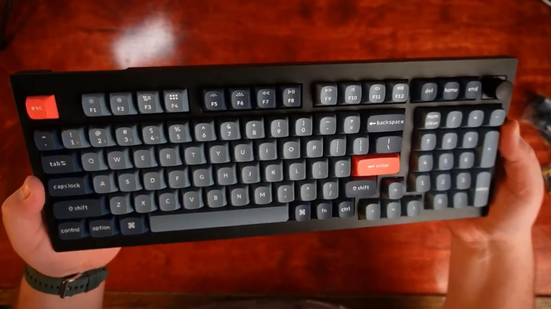 Keychron V5 Max Custom Wireless Mechanical Keyboard, 96% with Number Pad | 2.4 GHz/Bluetooth/USB-C, QMK Launcher Programmable, Hot-Swap Gateron Red Switch, PTB Keycaps RGB for Mac/Windows/Linux customer photo 2