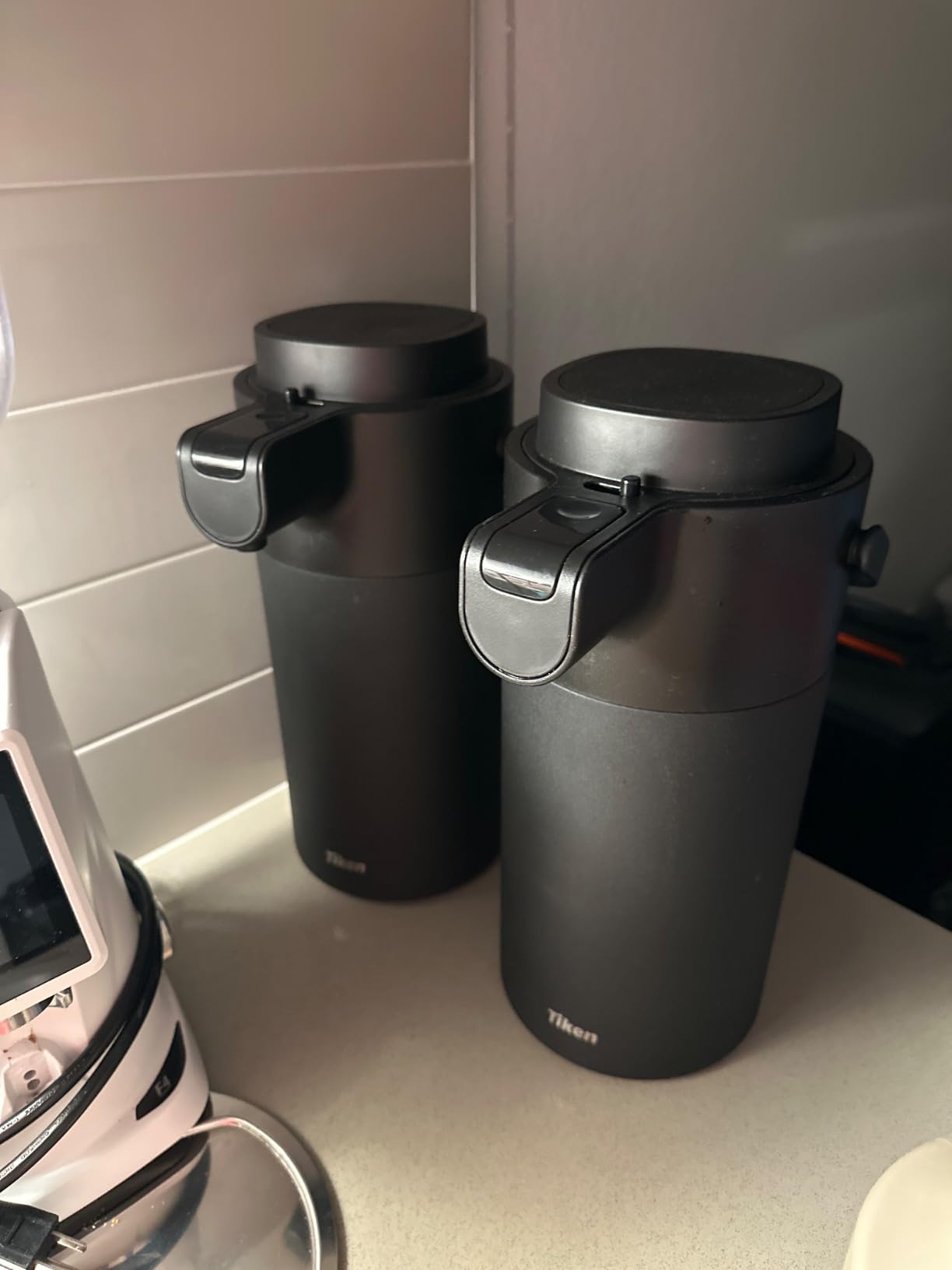 Tiken Airpot Coffee Dispenser with Pump - Coffee Carafes for Keeping Hot - Beverage Dispenser - 135oz/4L Thermal Coffee Carafe for Hot Liquids - Stainless Steel Insulated Coffee Thermal Carafe customer photo 1