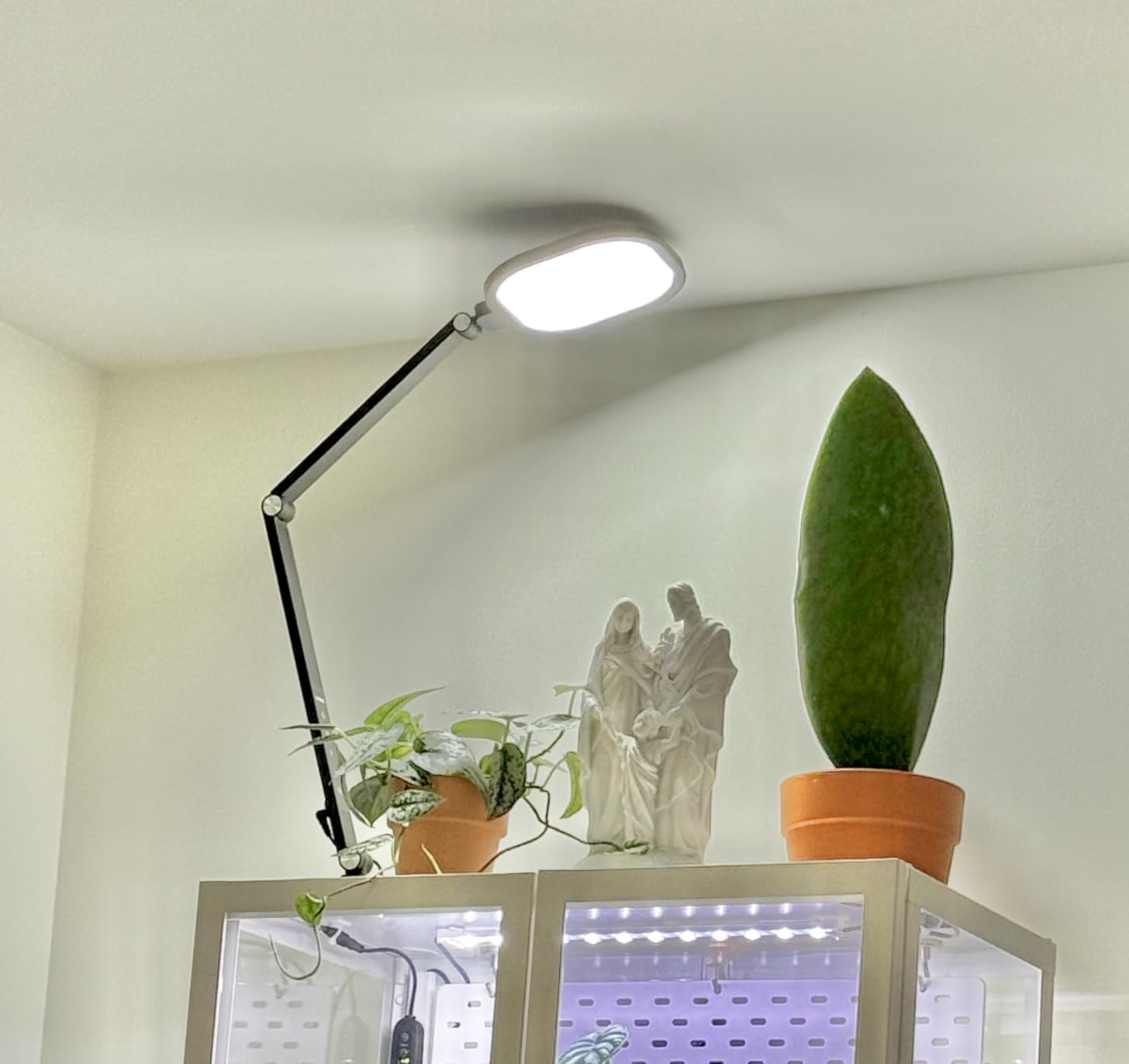 LitONES LED Desk Lamp for Home Office, Soft Edge-lit Design - Modern Style | Eye-Caring Diffused Light, Professional Computer Light for Reading, Crafts & Zoom, Dimmable with 30 Modes, Memory & Timer customer photo 1