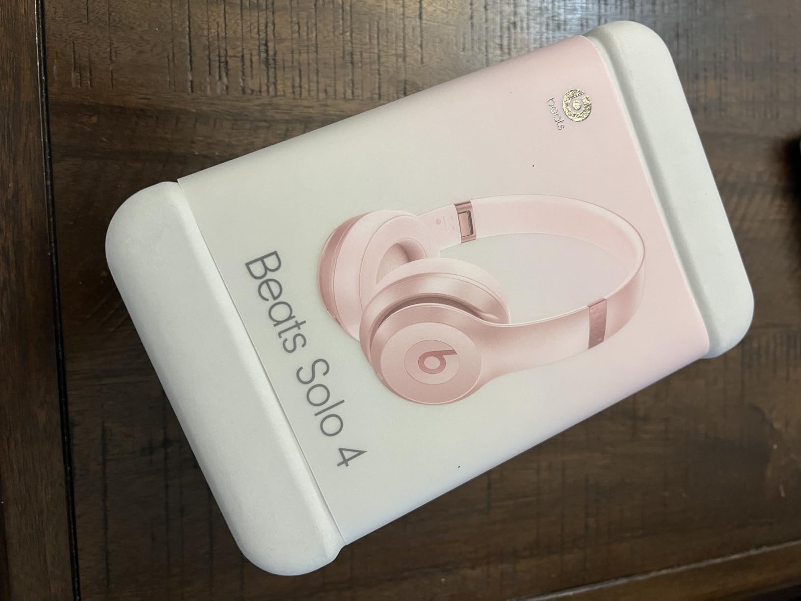 Beats Solo 4 - Wireless On-Ear Bluetooth Headphones customer photo 1