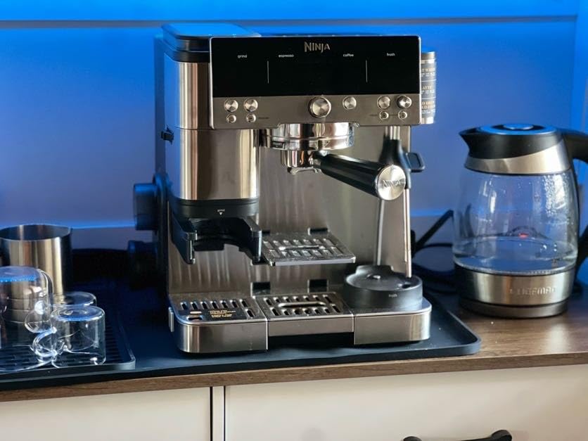 Ninja Luxe Cafe Premier 3-in-1 Espresso Machine, Drip Coffee, & Cold Brew | Built-in Grinder, Hands-Free Milk Frother, and Assisted Tamper for Cappuccinos & Lattes, Stainless Steel, ES601 customer photo 1