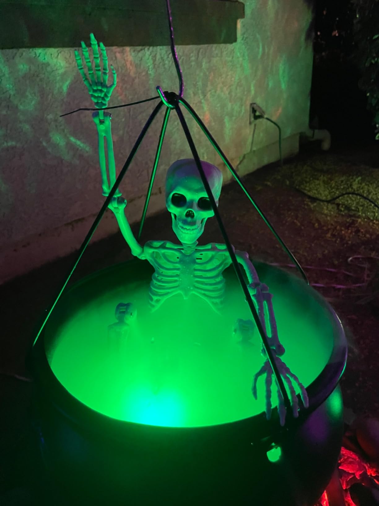 Halloween Decorations Outdoor Witch Cauldron Tripod with Fog Maker & Skull | 52-inch tall display, green light mist effect, large cauldron & skeleton, stable setup for porch yard lawn Halloween scenes customer photo 1