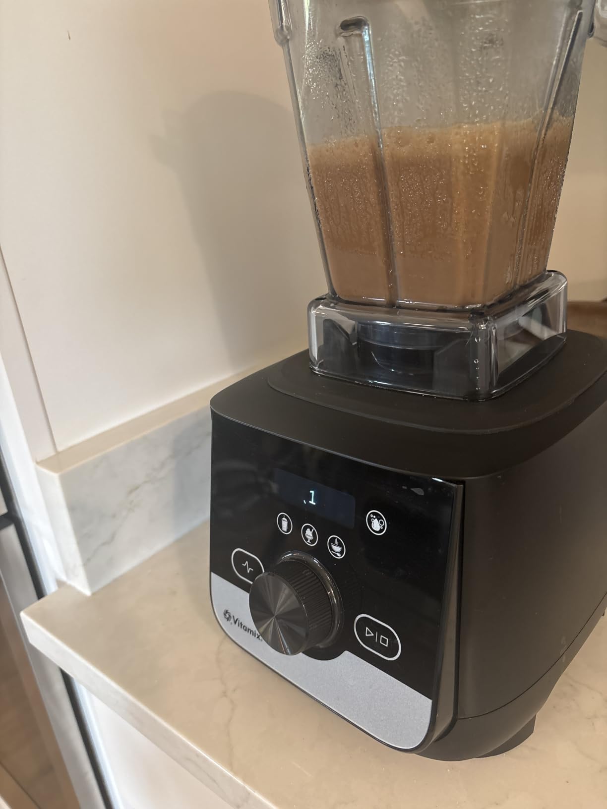 Vitamix Ascent X3 Professional-Grade Blender, 3 Programs, Shadow Black | 48 oz. Container, Variable Speed, Self-Cleaning, SELF-DETECT customer photo 2