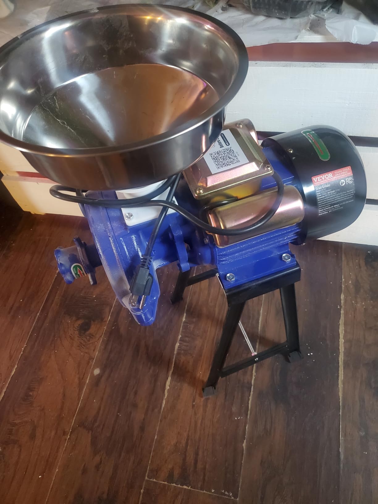 VEVOR Electric Grain Mill Grinder, 3000W Spice Grinders, Commercial Corn Mill with Funnel, Thickness Adjustable Powder Machine, Heavy Duty Feed Flour Cereal Mill Wheat Grinders, Dry Grinder customer photo 2