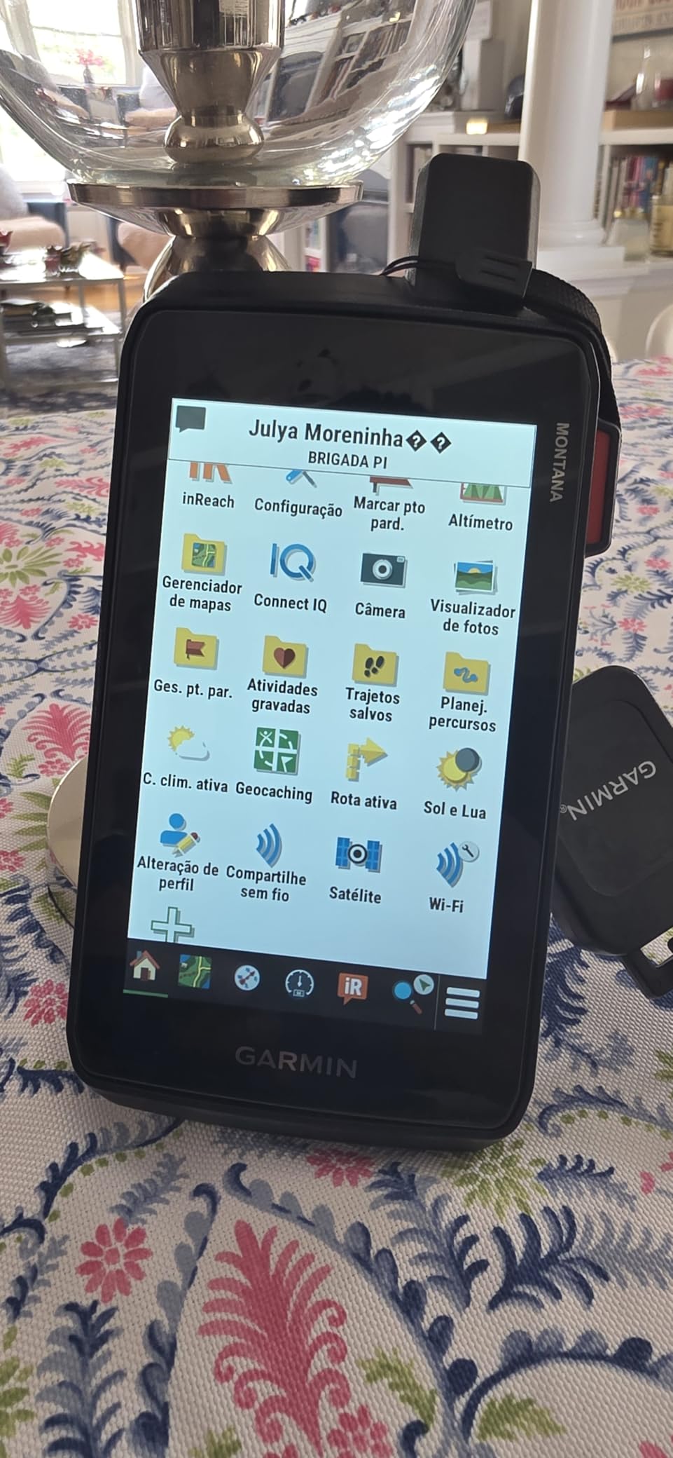 Garmin Montana 760i, GPS Handheld Navigator, Built-in Camera, inReach Technology, 5