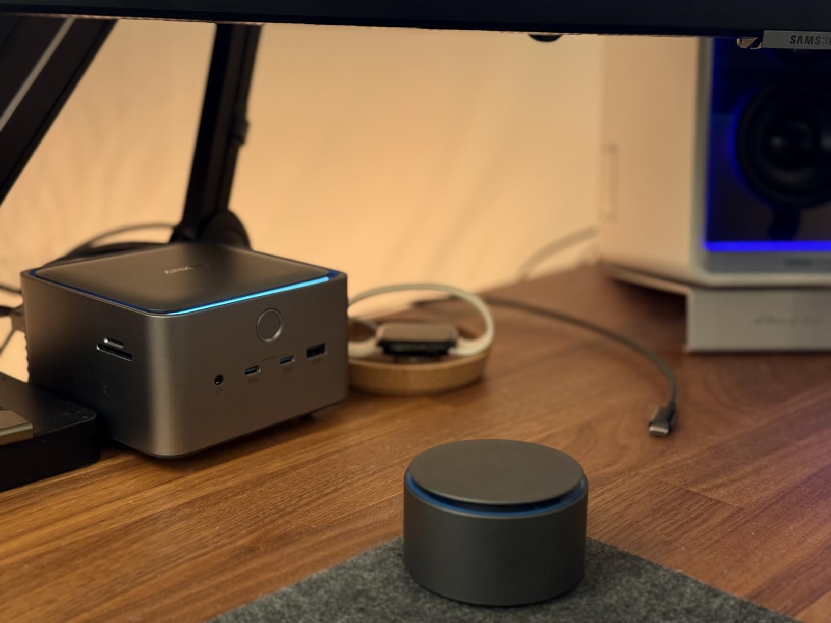 Anker Prime TB5 Docking Station, 14-in-1 Thunderbolt 5 Dock with 120Gbps Max Transfer, Thunderbolt Dock with 140W Max Charging, Cooling System, Up to 8K, Dual Display for TBT 5/4 Laptops customer photo 2