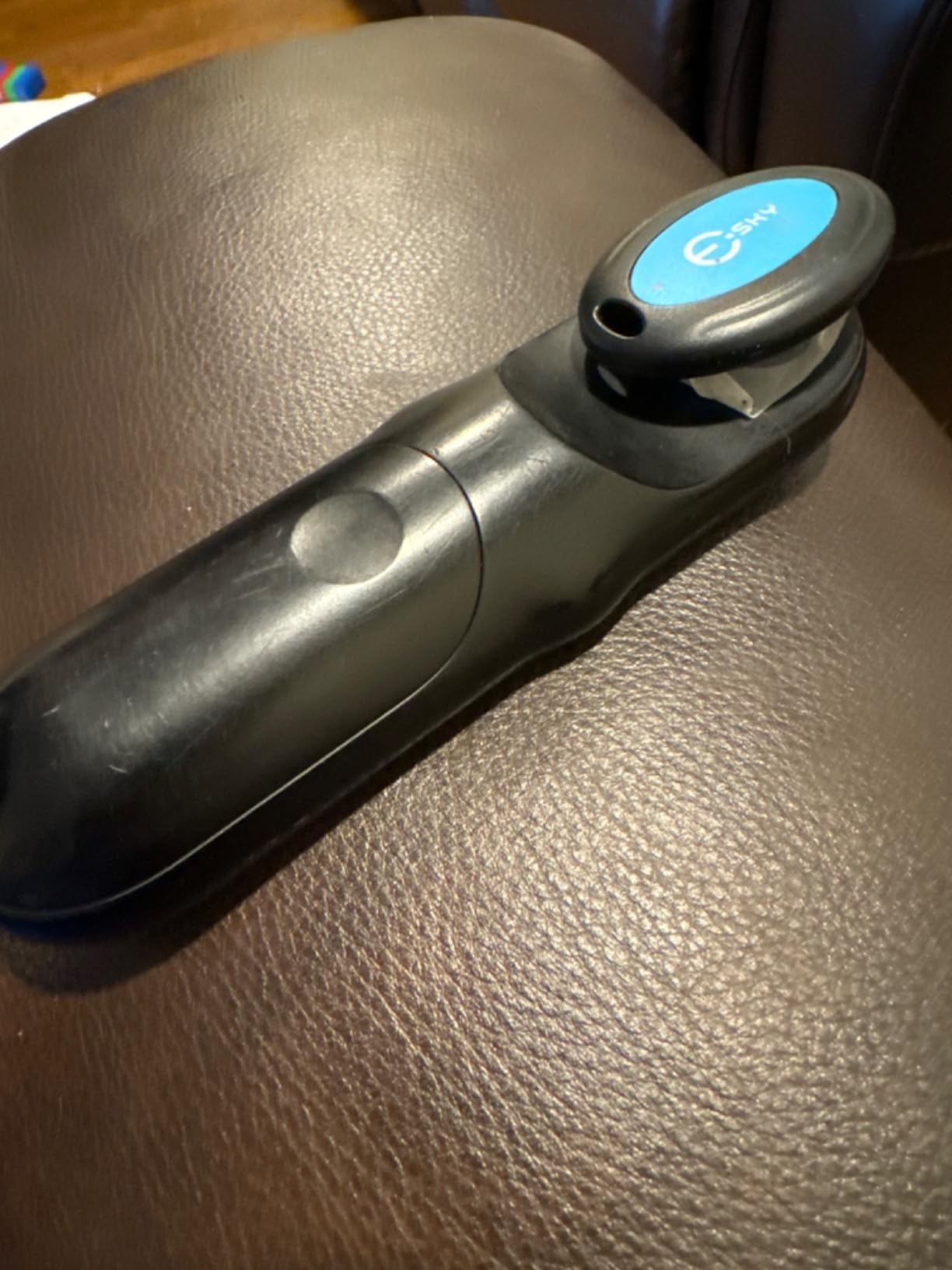Esky Ultra Slim Key Finder Locator with 80dB Sound and 4 Receivers | Wireless Wallet Tracker and Item Locators Beeper Tags for Finding Key, TV Remote, Wallet, Pets and Phone customer photo 2