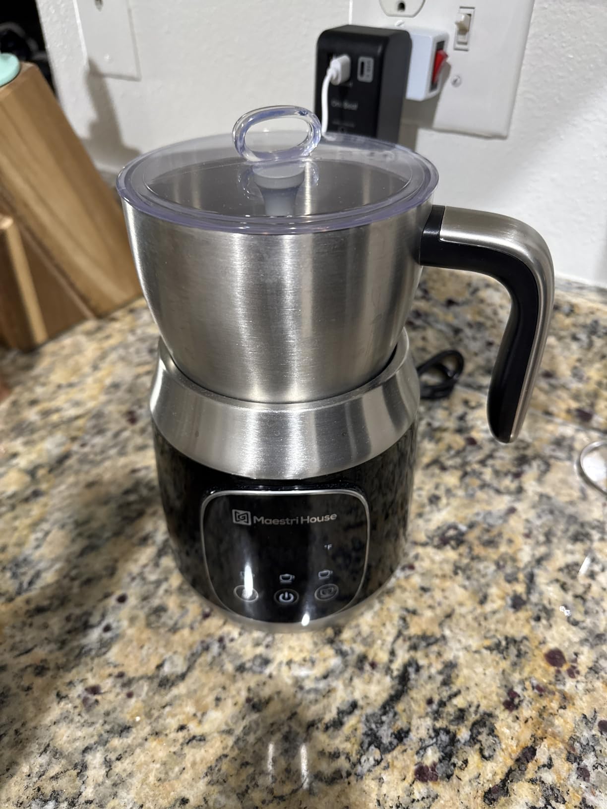Maestri House DualFro 600 Milk Frother and Steamer 21oz/600mL | Variable Temp 4 Settings & 3 Froth Levels, Memory Function for Latte Cappuccino Hot Chocolate, Dishwasher Safe, Brush Included customer photo 1