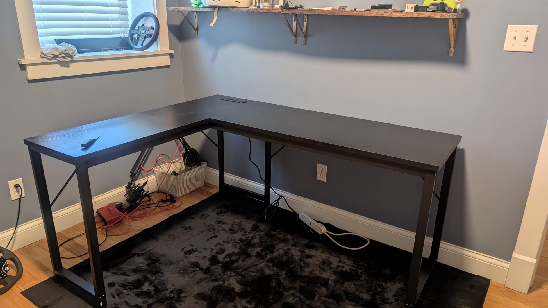 Huuger 63 Inch L Shaped Desk with Power Outlets & 0.95 Inch Thicker Desktop | Reversible Computer Desk, Larger Office Corner Gaming Desk, Metal Frame, for Home Office, Study, Rustic Brown customer photo 2