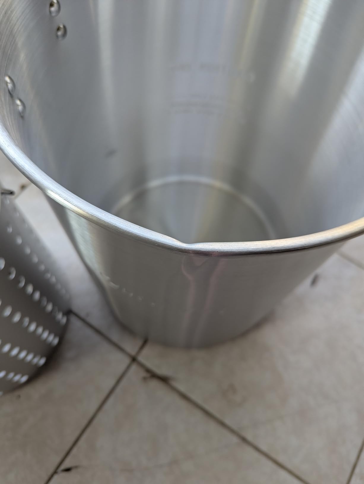 OuterMust 80 Qt. Crawfish Boiler Crab Boil Pot and Burner 110,000 BTU Aluminum Seafood Boil Pot and Burner with 10 PSI Regulator for Cooking customer photo 1