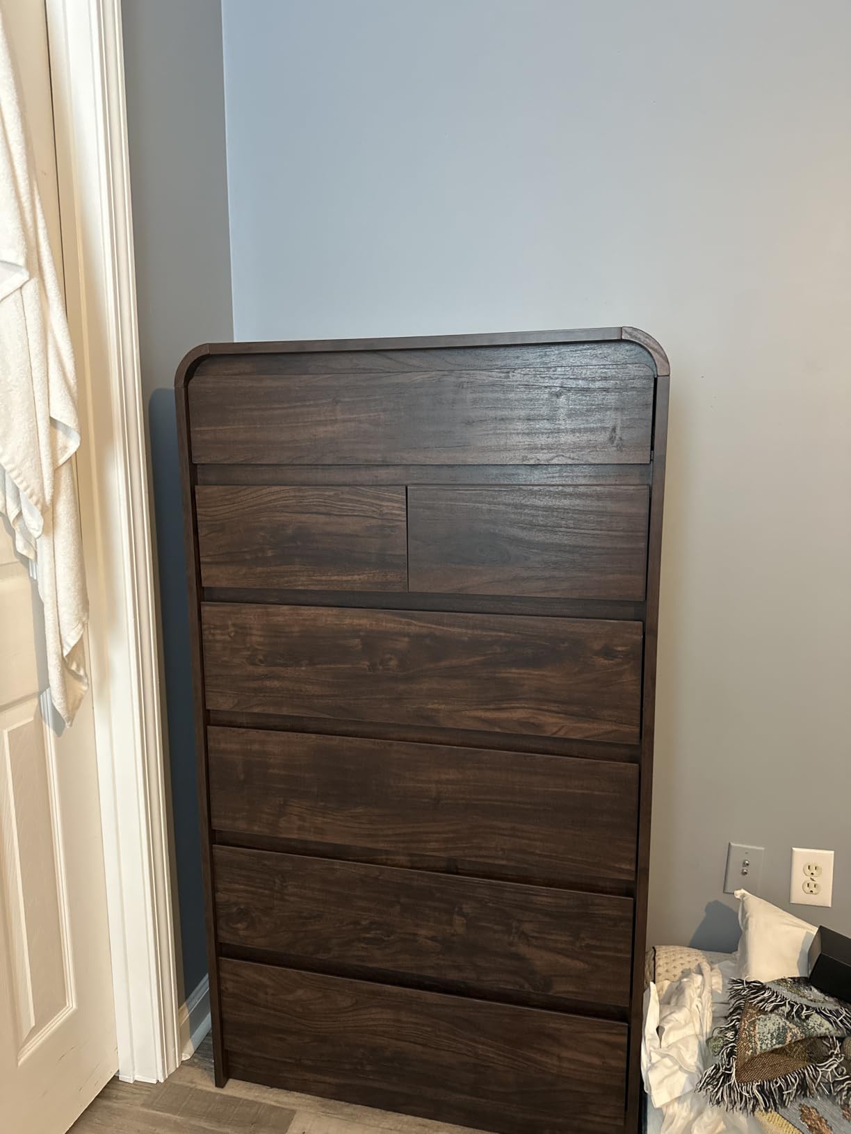 Aitjunz Modern 7 Drawers Dresser for Bedroom, 55