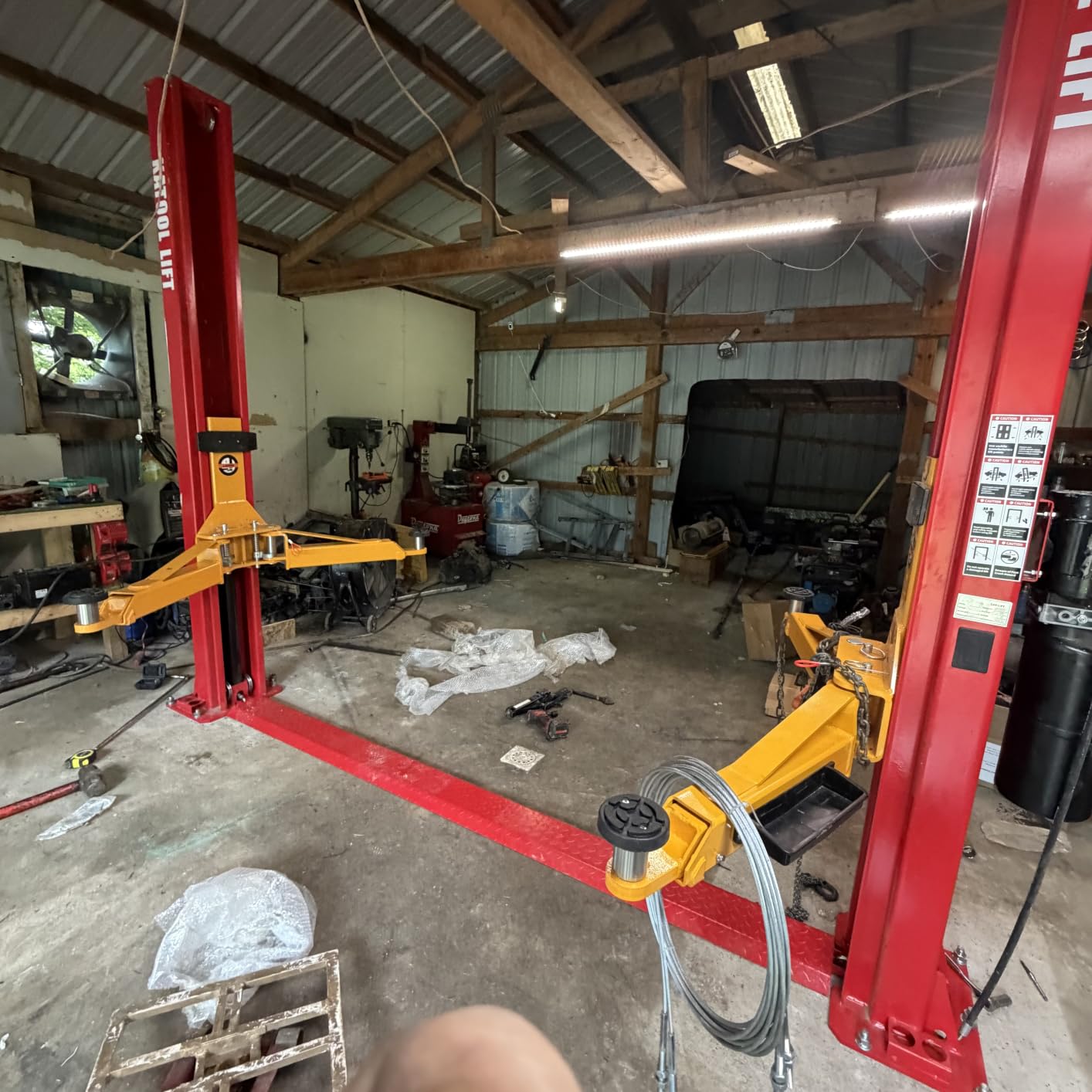 KATOOL 2 Post Lift 4.0HP 12000lbs Single Point Lock Release Car Lift Automotive Lift Truck Hoist 2 Post Car Lift for Repair Store customer photo 1