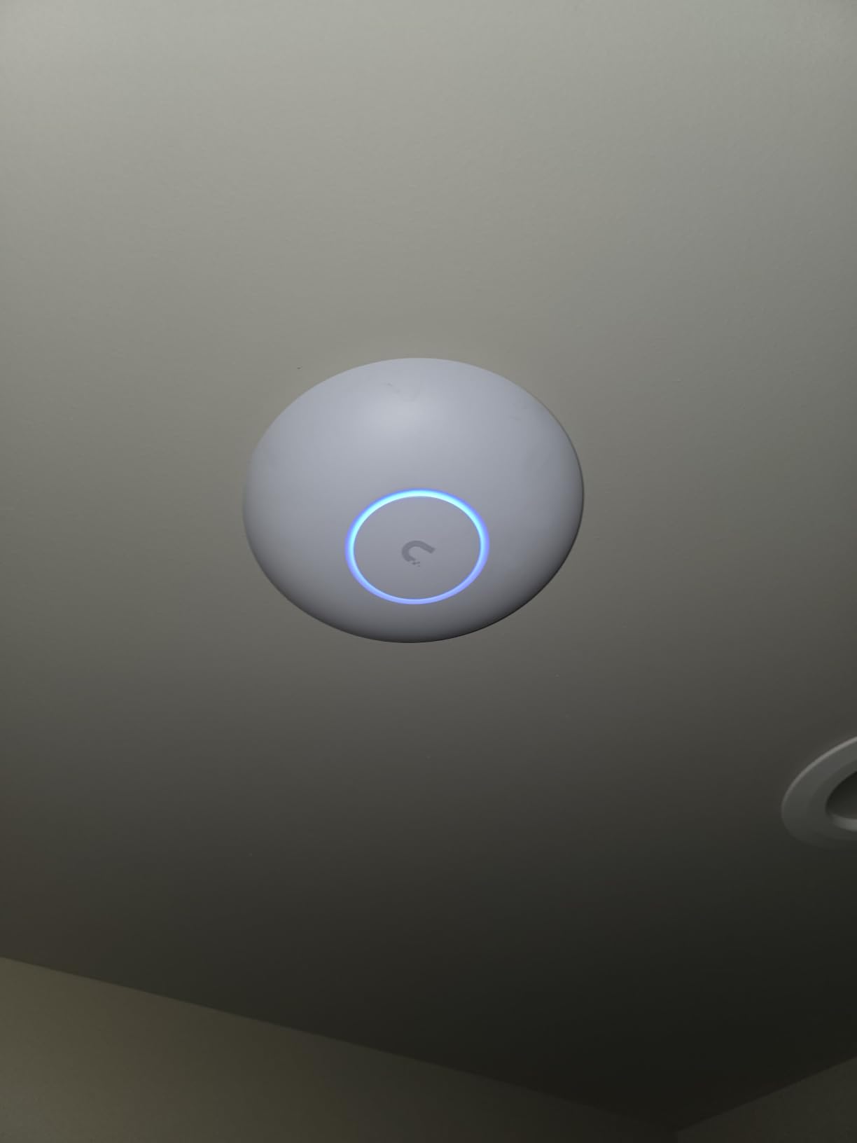 Ubiquiti Unifi U7 Long-Range - Access Point customer photo 1