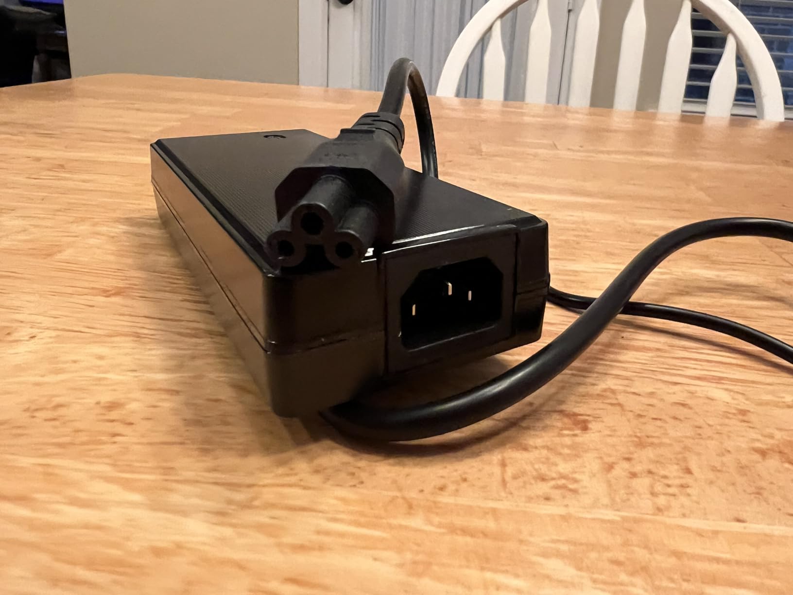 Plugable Thunderbolt 4 Dock for M4/M5 MacBook Air & Pro: 100W Charging Driverless Laptop Docking Station with 4K HDMI Dual Monitor or Single 6K, 6X USB, SD, Ethernet, Thunderbolt Certified (TBT-UDM) customer photo 2
