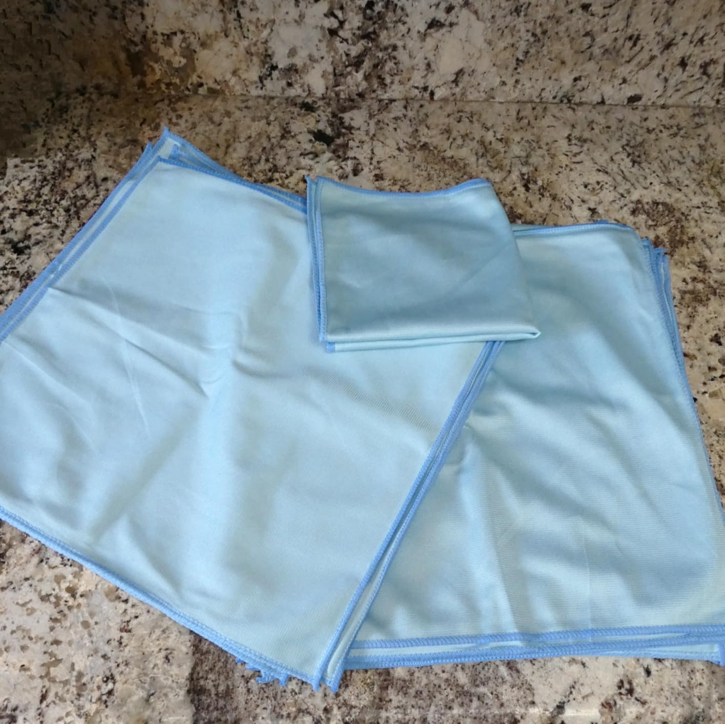 24 Pack Microfiber Glass Cleaning Cloth 16 Inch X 16 Inch Polishing Cloths Glass Cleaning Towel Lint Free Cloth for Cleaning Windows, Glasses, Mirrors, Windshields, Stainless Steel customer photo 1