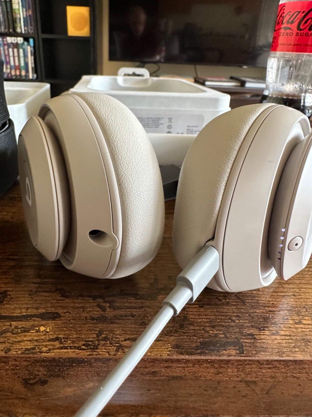 Beats Studio Pro Premium Wireless Over-Ear Headphones- Up to 40-Hour Battery Life, Active Noise Cancelling, Great for Travel & Commuting, Apple & Android Compatible - Exclusive Sand Gray customer photo 2