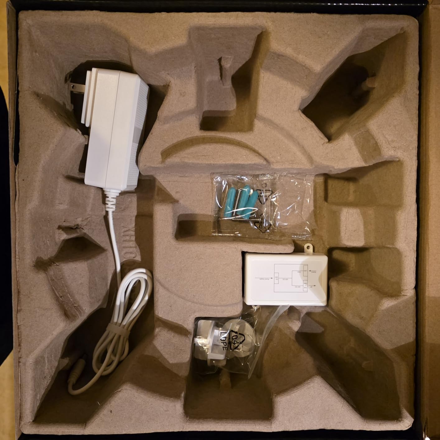 Tenda BE5010 WiFi 7 Wireless Access Point | 2.5G PoE+ Input & 1G LAN Port | Dual Band 5010 Mbps | PoE+ Powered, Adapter Included | Cloud/App/Web Managed | Fast Roaming | VLAN & WPA3 for Business (i36) customer photo 2