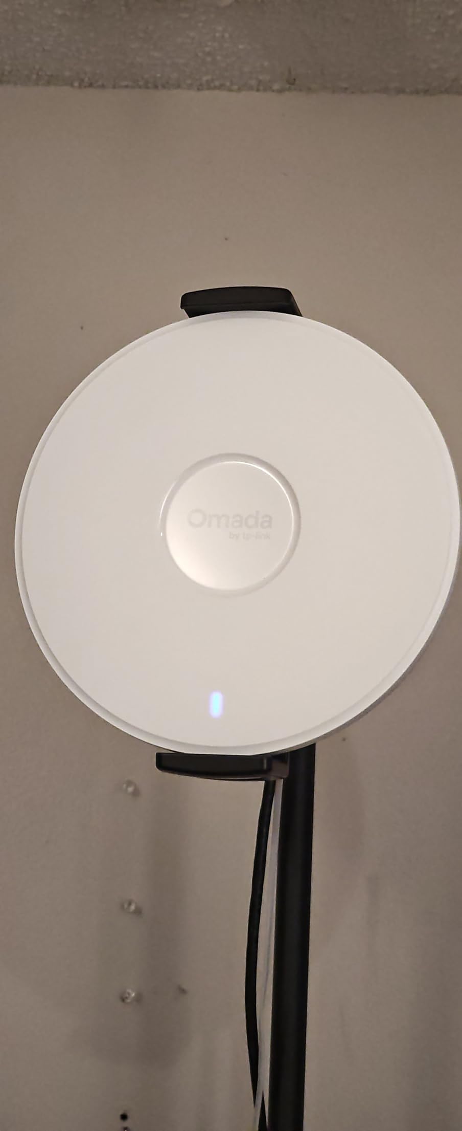 Omada 7 Pro BE11000 Wireless Access Point, 2.5G Port, w/DC Adapter(EAP770) | WiFi 7 Tri-band, 5yr Warranty, PoE+/DC Powered, Mesh/WPA3/Roaming Supported, Omada Managed, Business Level WiFi Experience customer photo 2