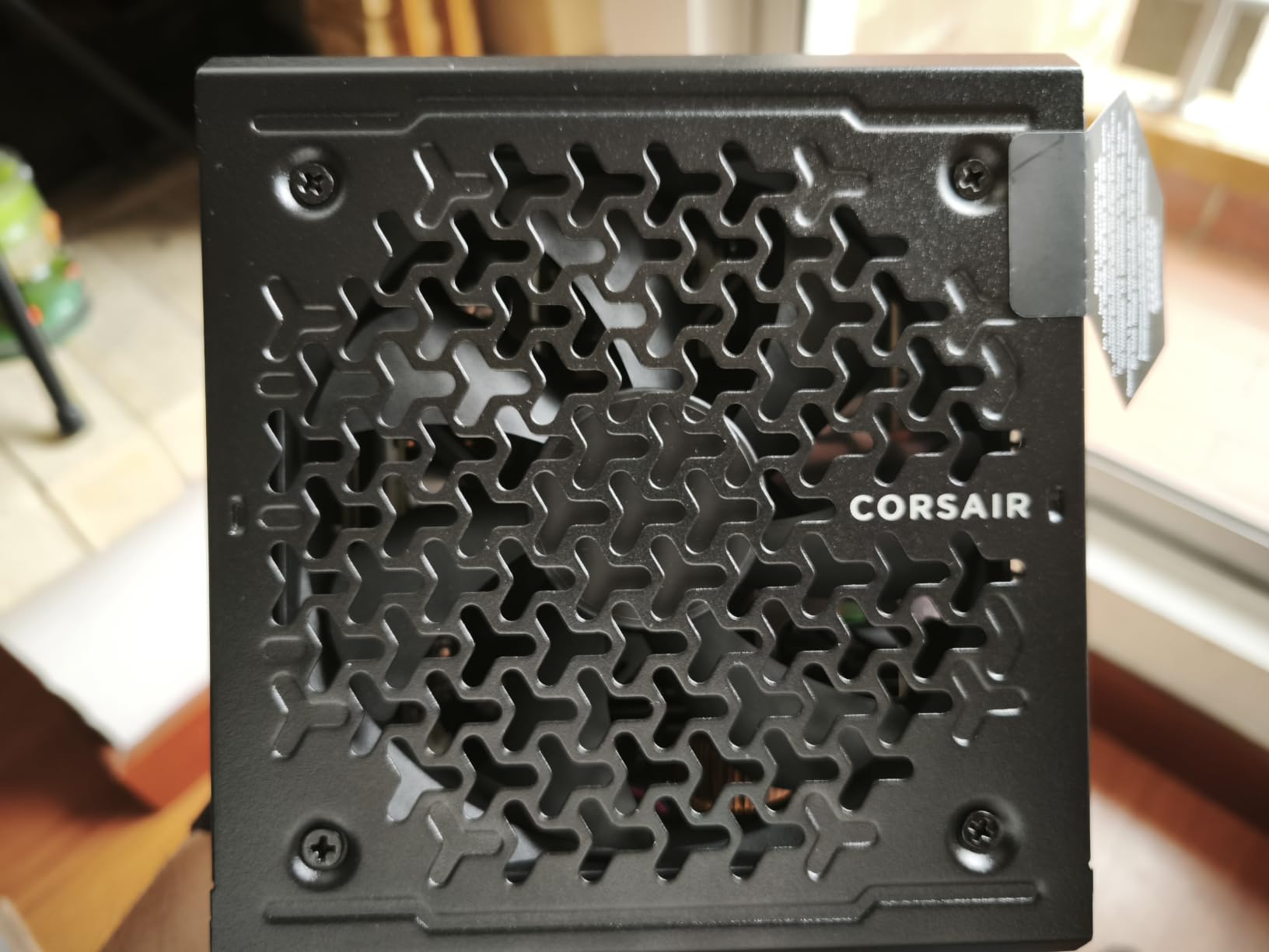CORSAIR RM750e ATX 3.1 PCIe 5.1 Ready 750W Power Supply - Black | Native 12V-2x6 Cable Included, Low-Noise, Fully Modular, Cybenetics Gold, Modern Standby Mode, NA customer photo 1