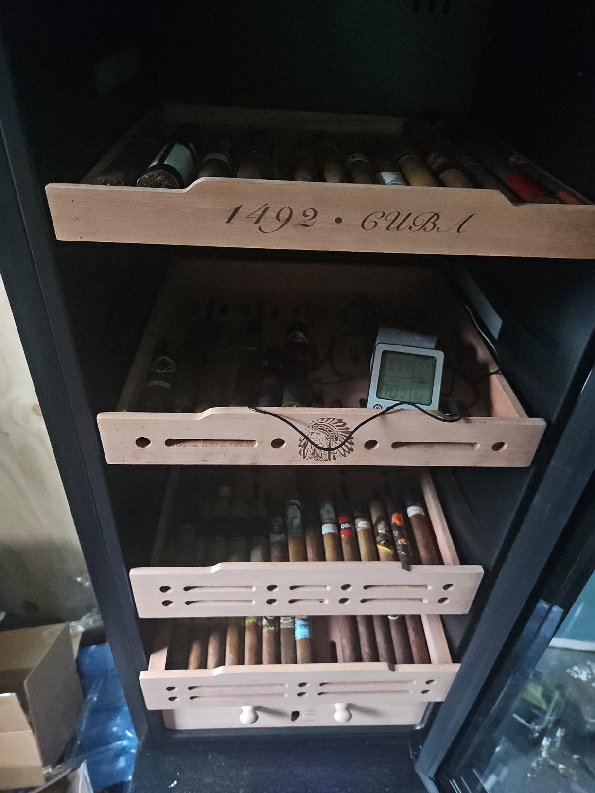 Electric Cigar Humidor Cabinet up to 600 Cigars, Temperature & Humidity Control System - 75L Cooling Fridge with Cedar Wood Shelves Digital LED Screen Fingerprint Safety Lock customer photo 1