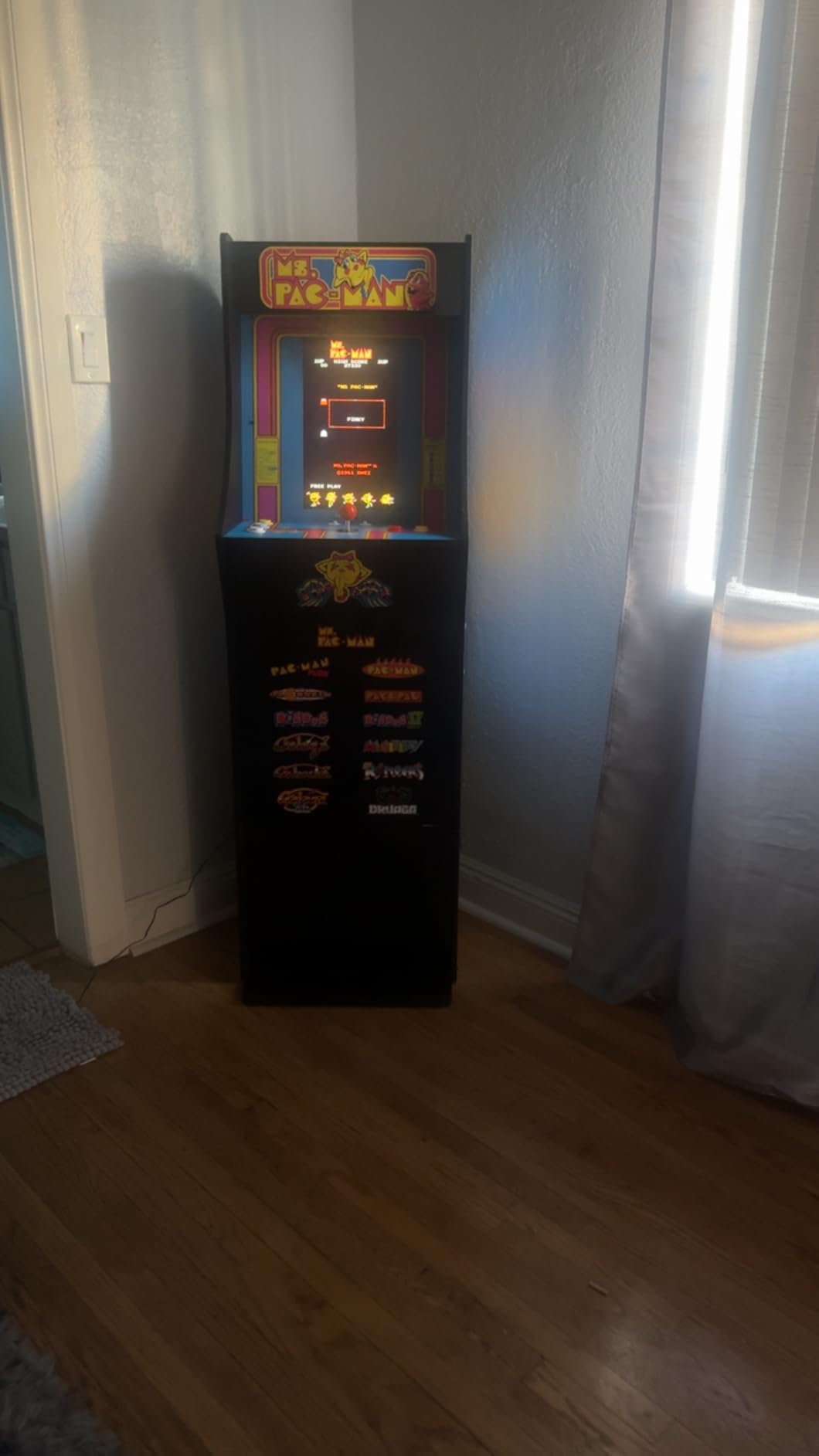 Arcade1Up Ms. Pac-Man Classic SE Arcade Machine, 13 Classic Games | 4 Feet Tall with 15.6-Inch IPS Color Monitor, Dual Speakers and Wi-Fi Leaderboards customer photo 2