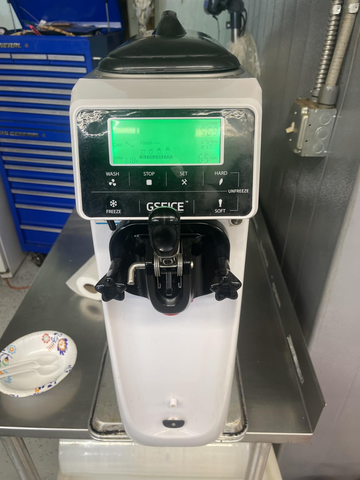 GSEICE Soft Serve Ice Cream Machine customer photo 2