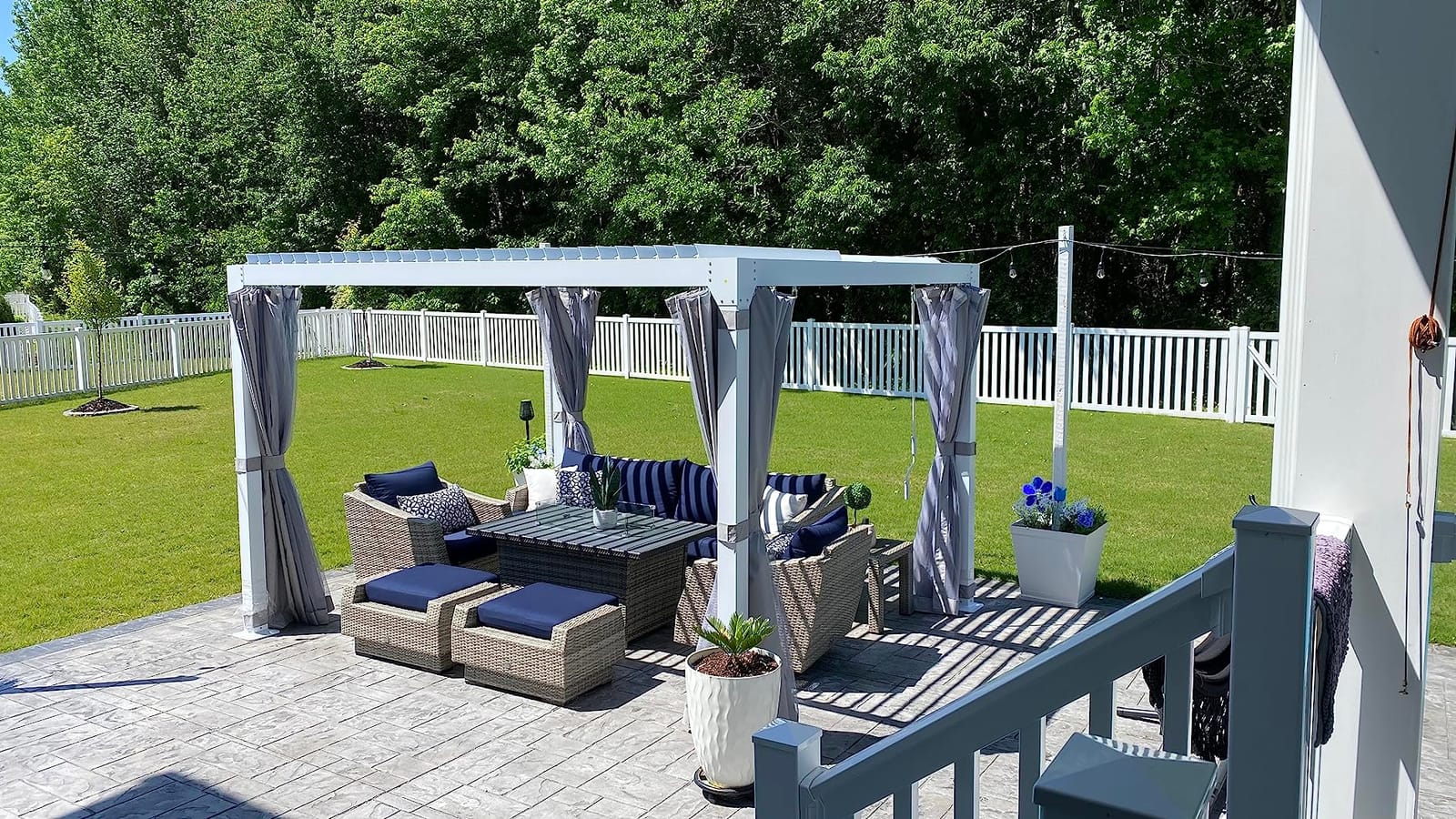 MELLCOM 10x13 Motorized Retractable Pergola w/ 2 Independent Louvers customer photo 2
