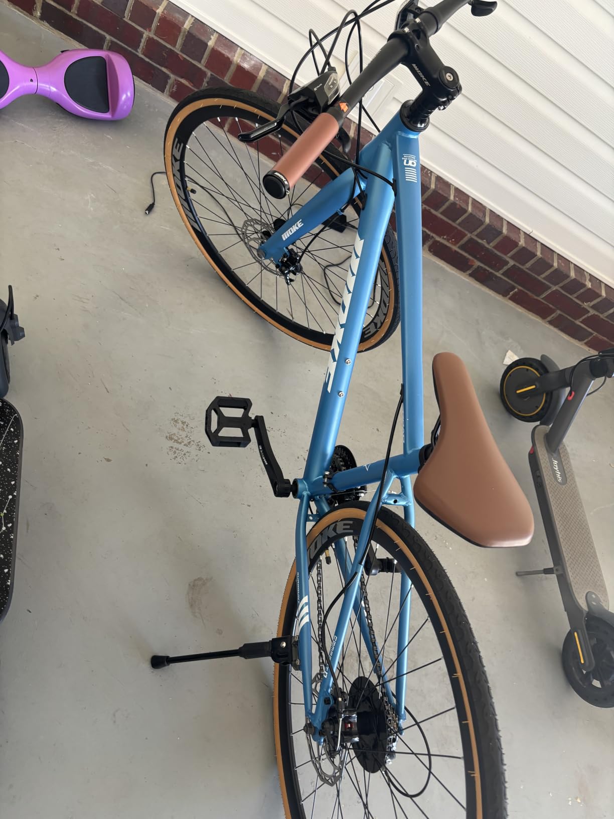 DEYGIA Hybrid Bike, 24-Speed 700C Wheel Hybrid Bicycle with Dual Disc Brakes, Trigger Shifting, Internal Wiring Frame, Lightweight City Commuter Bicycle for Men Women Adult customer photo 2