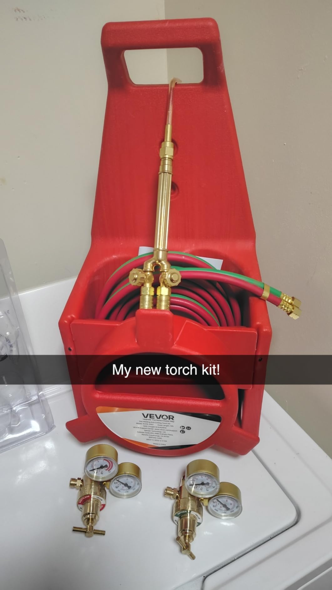 VEVOR Oxygen Acetylene Torch Kit with Check Valves, Gas Welding Cutting Torch Kit, Portable Oxy Acetylene Brazing Set with 15FT Twin-Hose, 1 Cutting Tip, 2 Welding Tips, 2 Regulators & Cylinder Holder customer photo 2