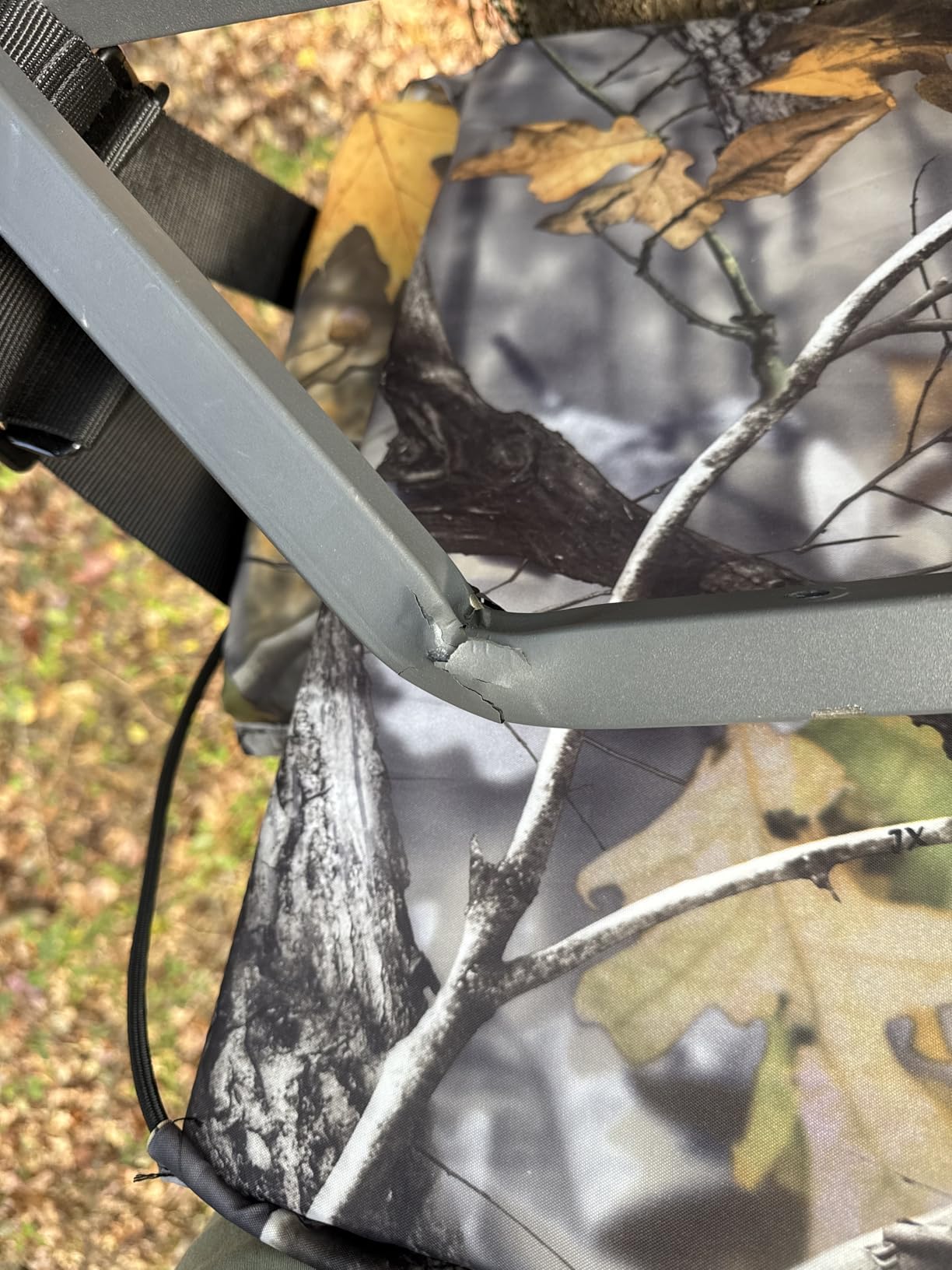 Guide Gear Deluxe XL Climber Tree Stand Chair for Hunting Cushion Seat, Hunting Gear Equipment Accessories, Camo customer photo 1