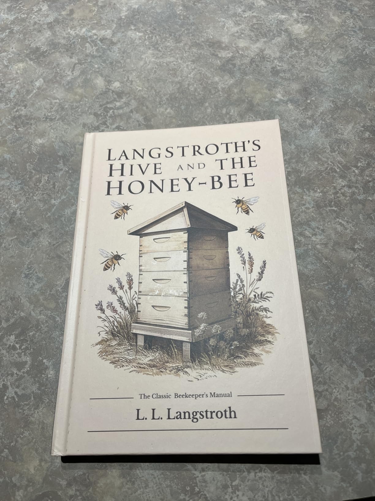Langstroth's Hive and the Honey-Bee: The Classic Beekeeper's Manual customer photo 2