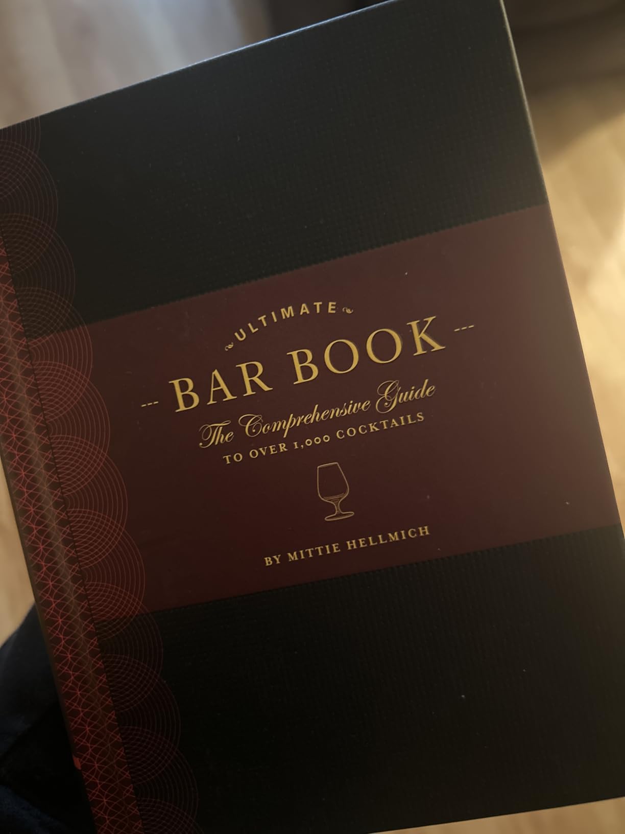 The Ultimate Bar Book: The Comprehensive Guide to Over 1,000 Cocktails (Cocktail Book, Bartender Book, Mixology Book, Mixed Drinks Recipe Book) customer photo 2
