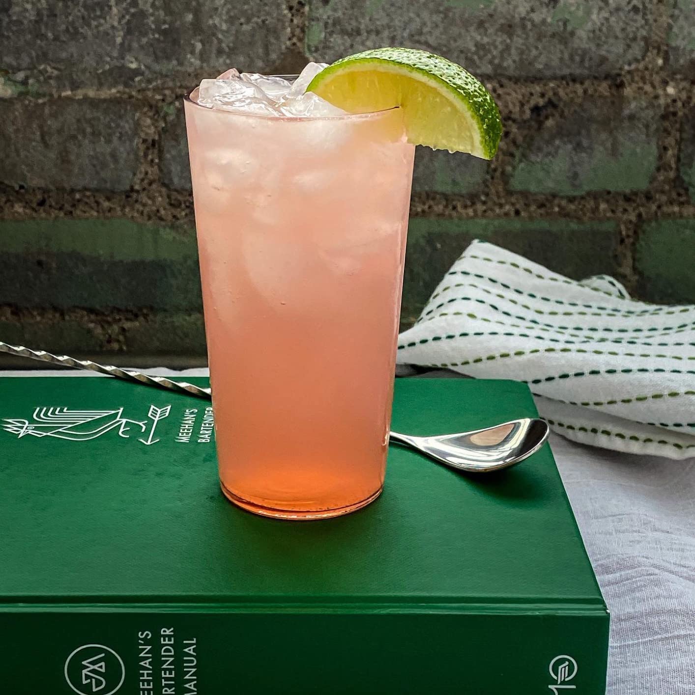 Meehan's Bartender Manual: [A Cocktail Reference and Recipe Book] customer photo 2