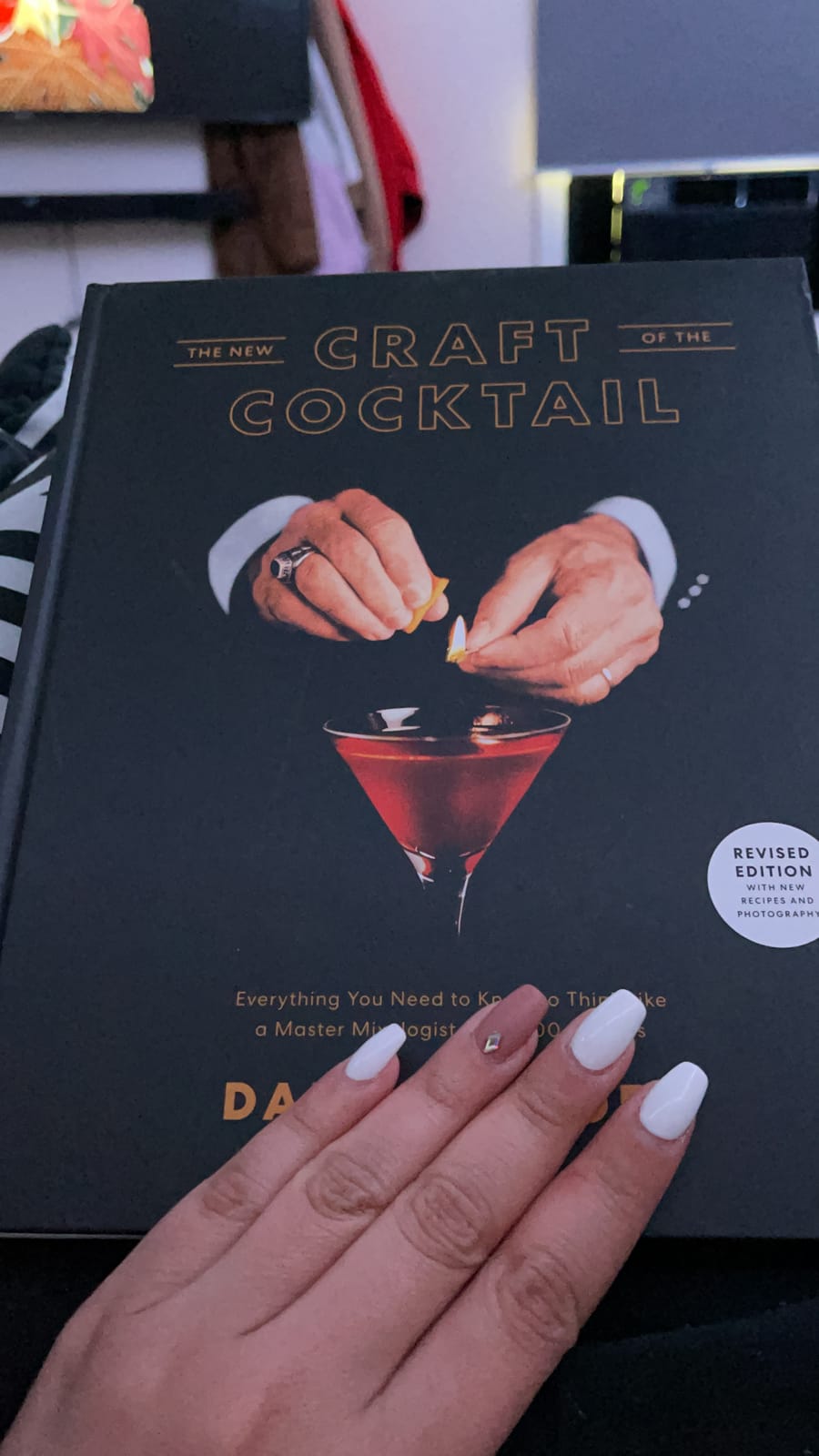 The New Craft of the Cocktail: Everything You Need to Know to Think Like a Master Mixologist, with 500 Recipes customer photo 2