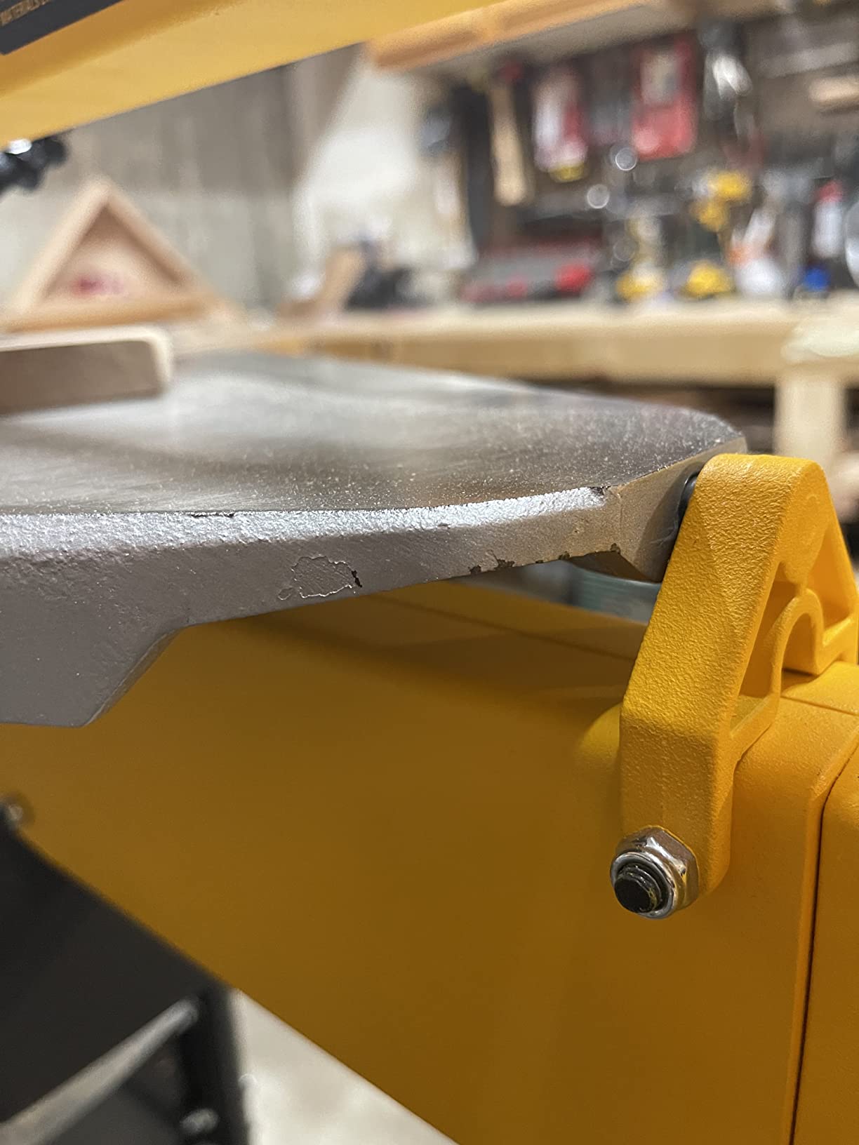 DEWALT Scroll Saw, 1.3 Amp, 20 in Steel Blade, With Variable-Speed Trigger, For Precise Cuts (DW788) customer photo 1