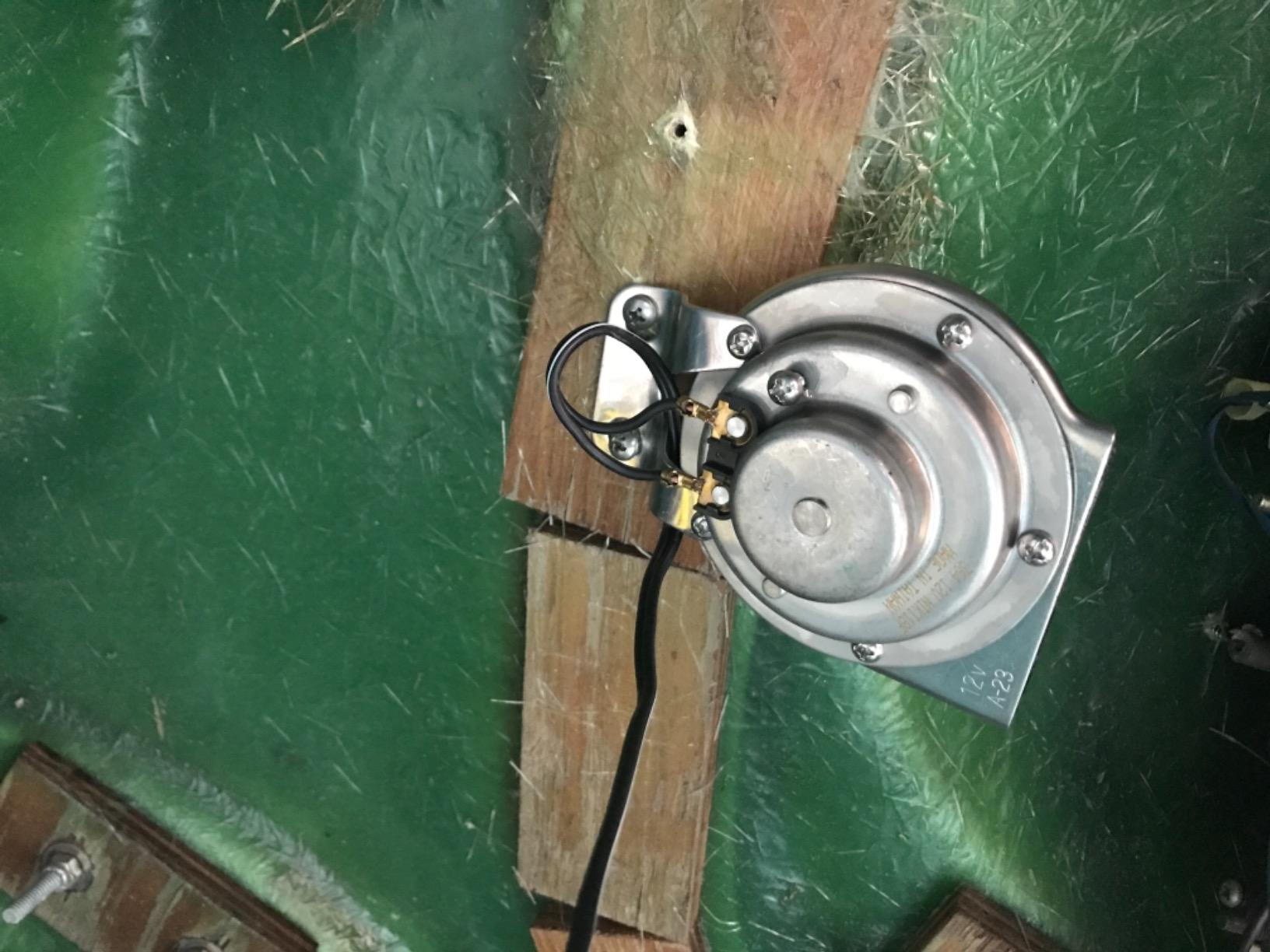 Attwood 11477-3 Hidden Horn Kit, Remote Mount, ABYC Standard Boats Up to 16.4 Feet, USCG Standards Boats Up to 39.4 Feet, 12V DC customer photo 2