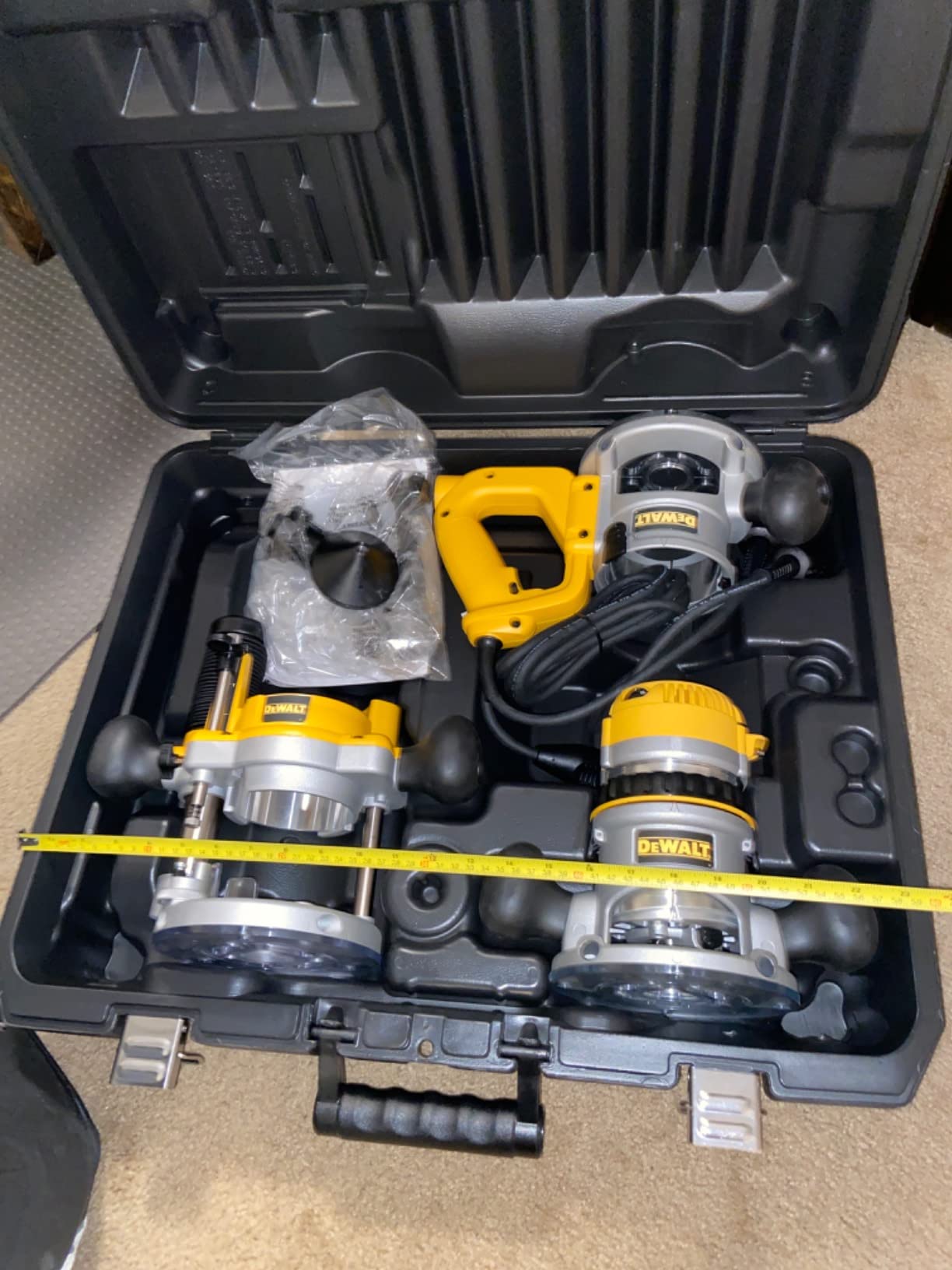 DEWALT Router, Fixed/Plunge Base Kit, 12-Amp, 2-1/4-HP (DW618B3) customer photo 2